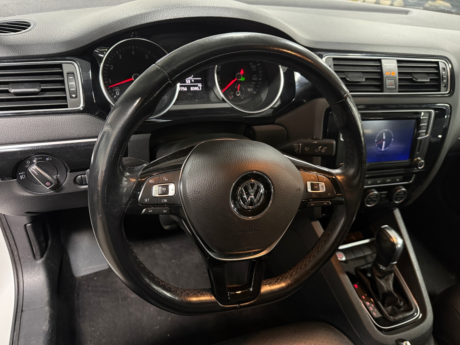 Thumbnail: 2017 Volkswagen Jetta - 4