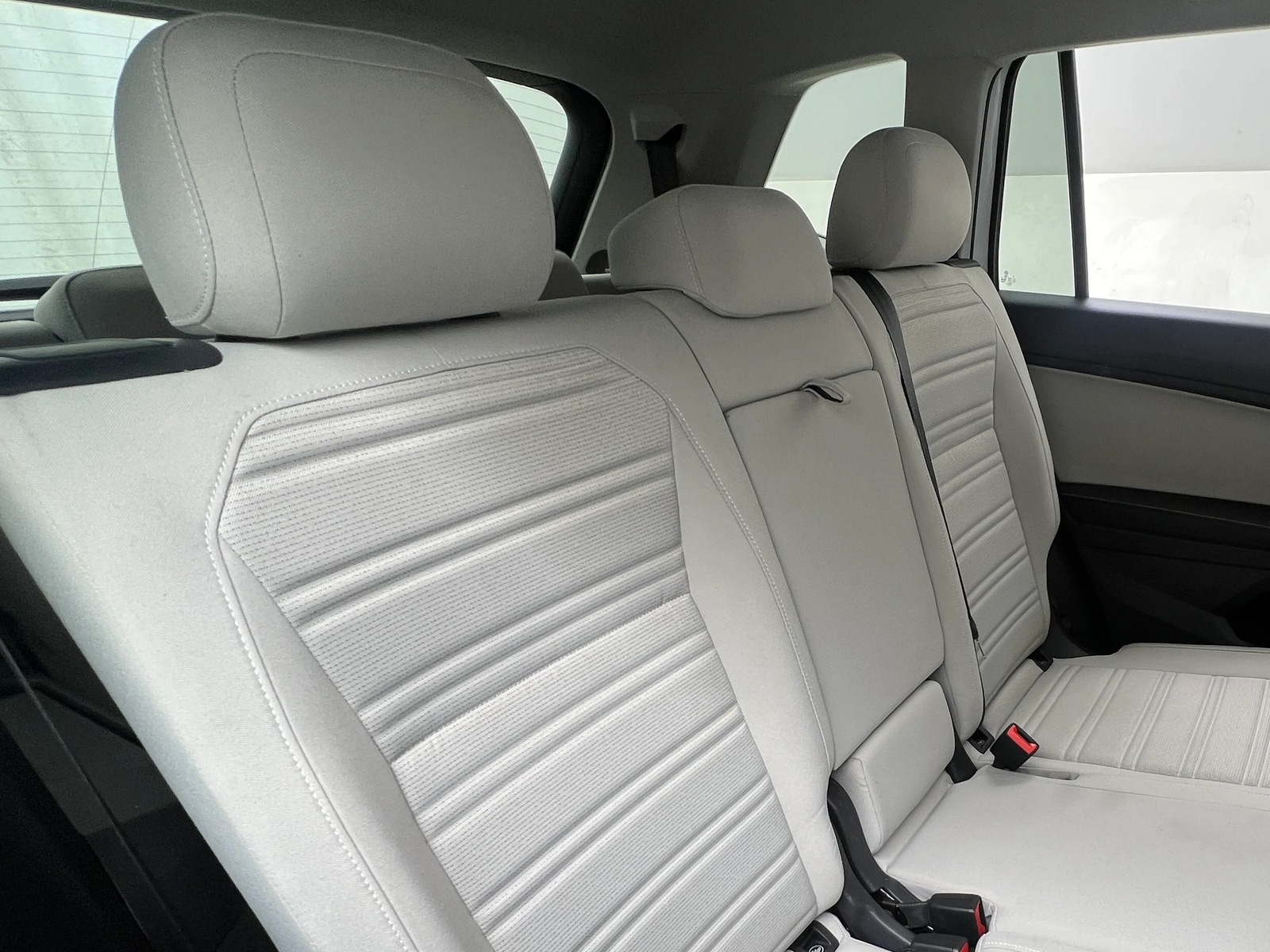 Thumbnail: 2023 Volkswagen Tiguan - 6