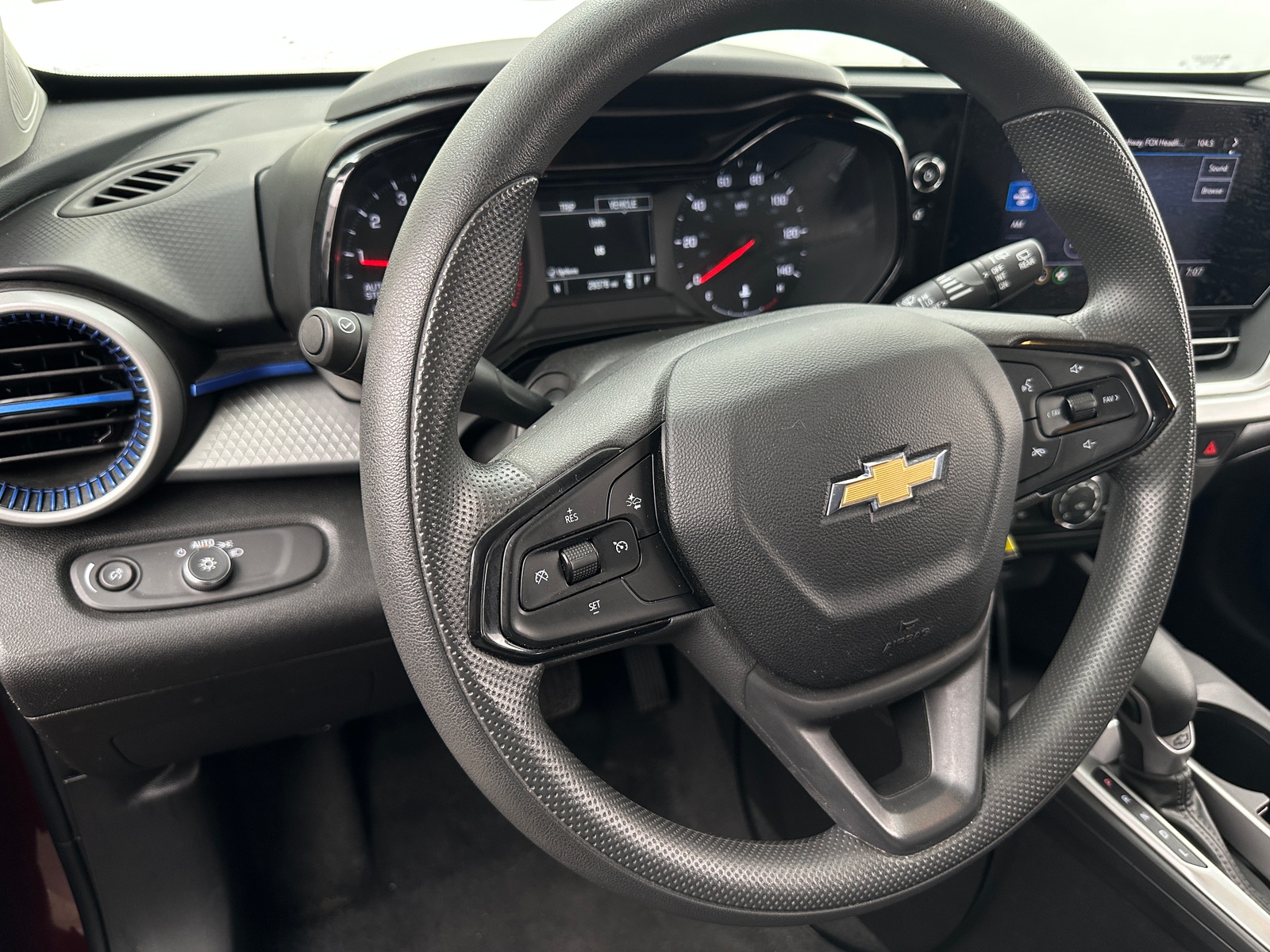 Thumbnail: 2024 Chevrolet Trax - 5