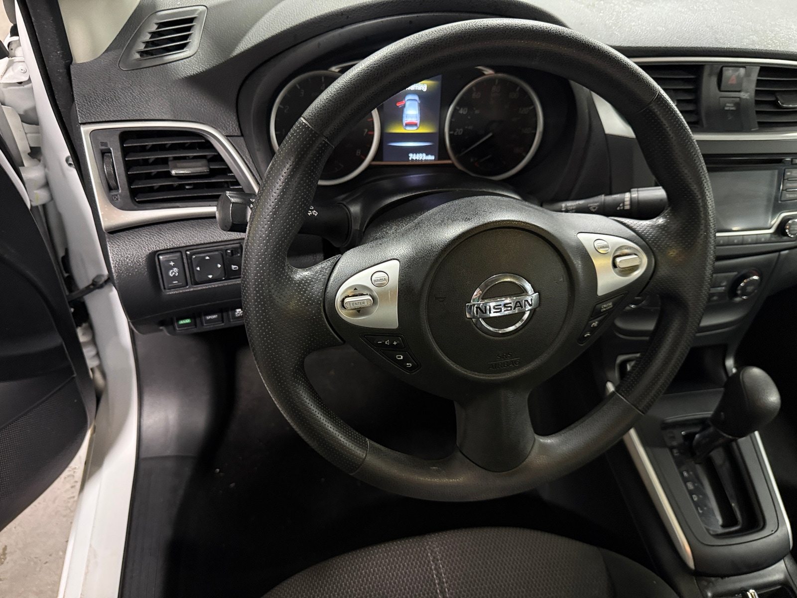 Thumbnail: 2018 Nissan Sentra - 5