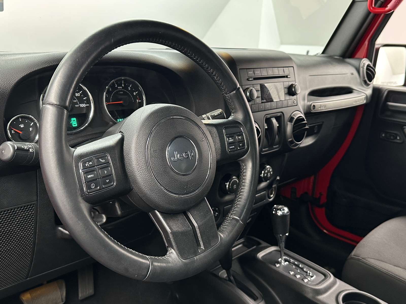 Thumbnail: 2017 Jeep Wrangler - 5