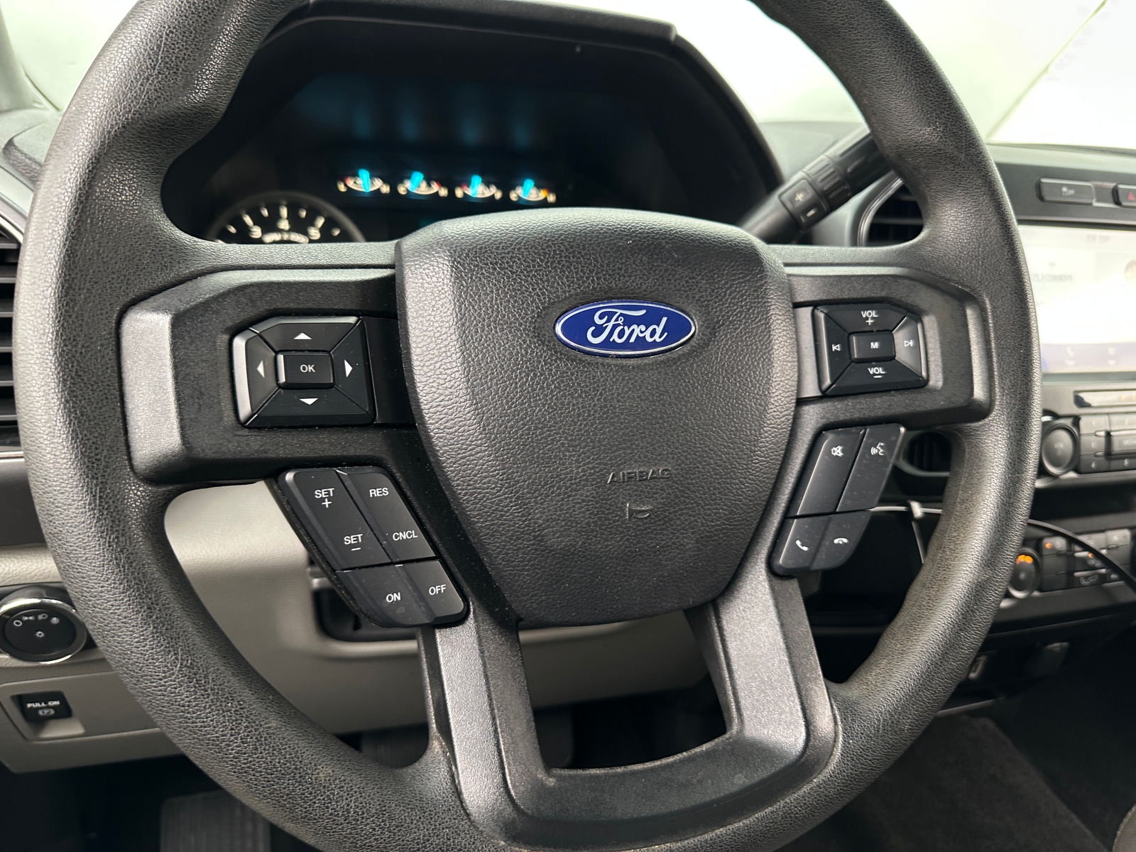 Thumbnail: 2020 Ford Econoline - 5