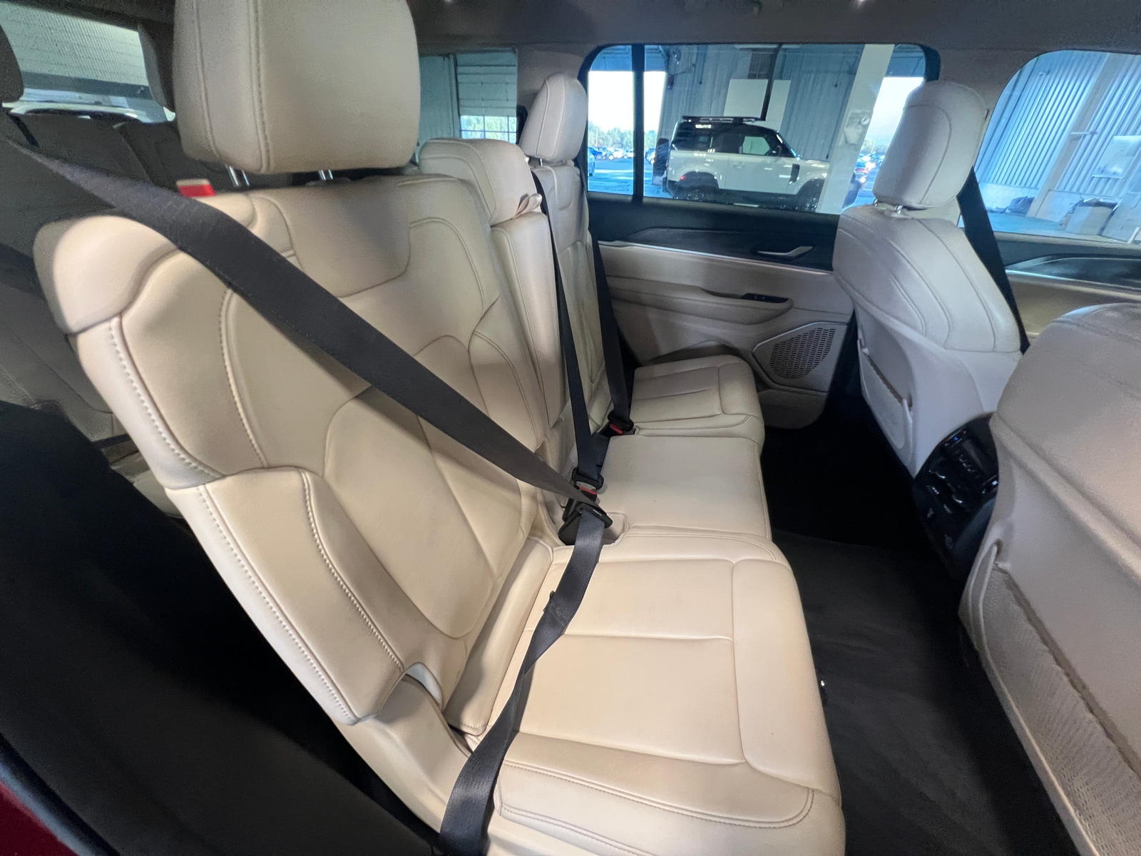 Thumbnail: 2021 Jeep Grand Cherokee L - 5