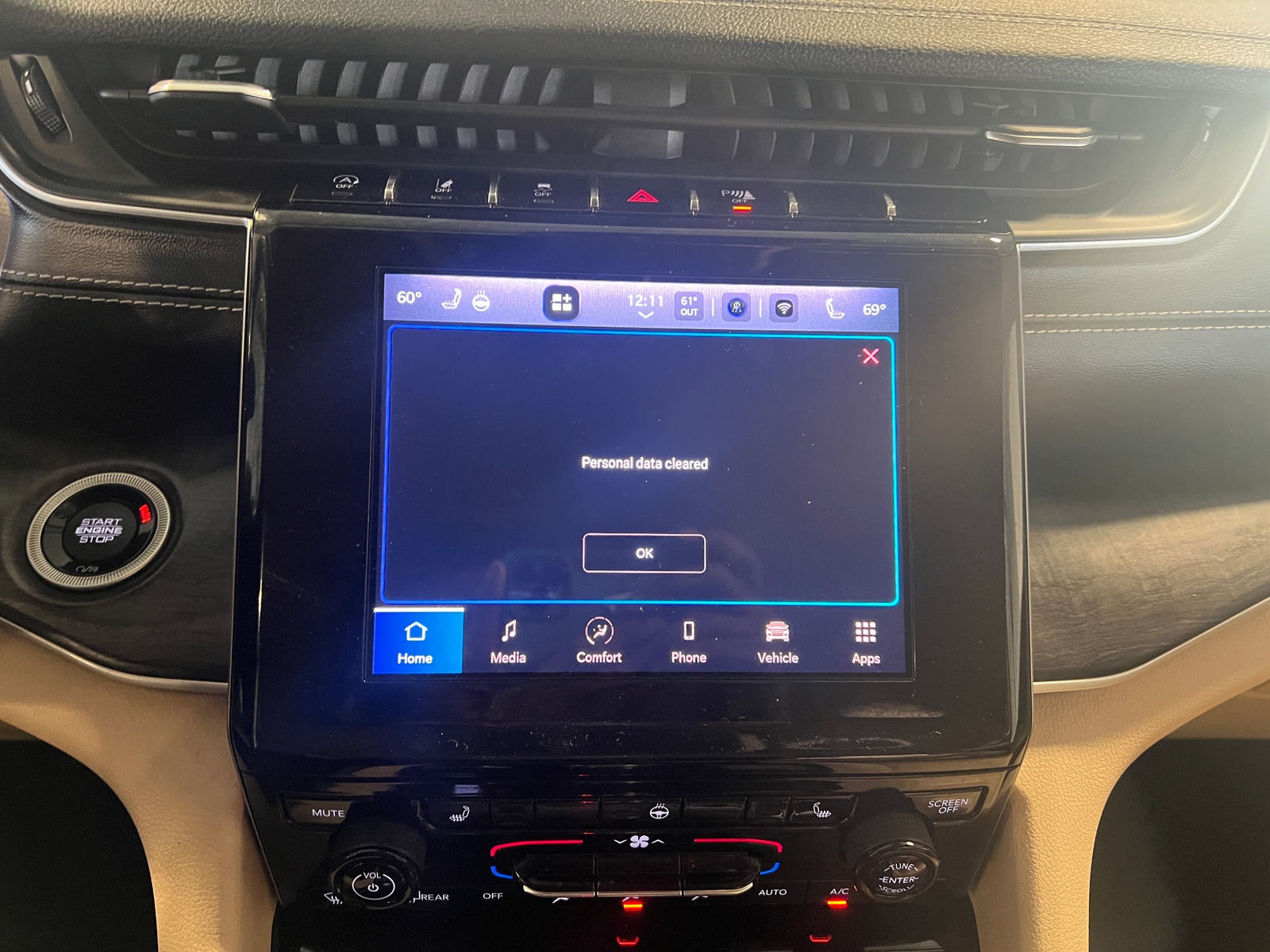 Thumbnail: 2021 Jeep Grand Cherokee L - 3