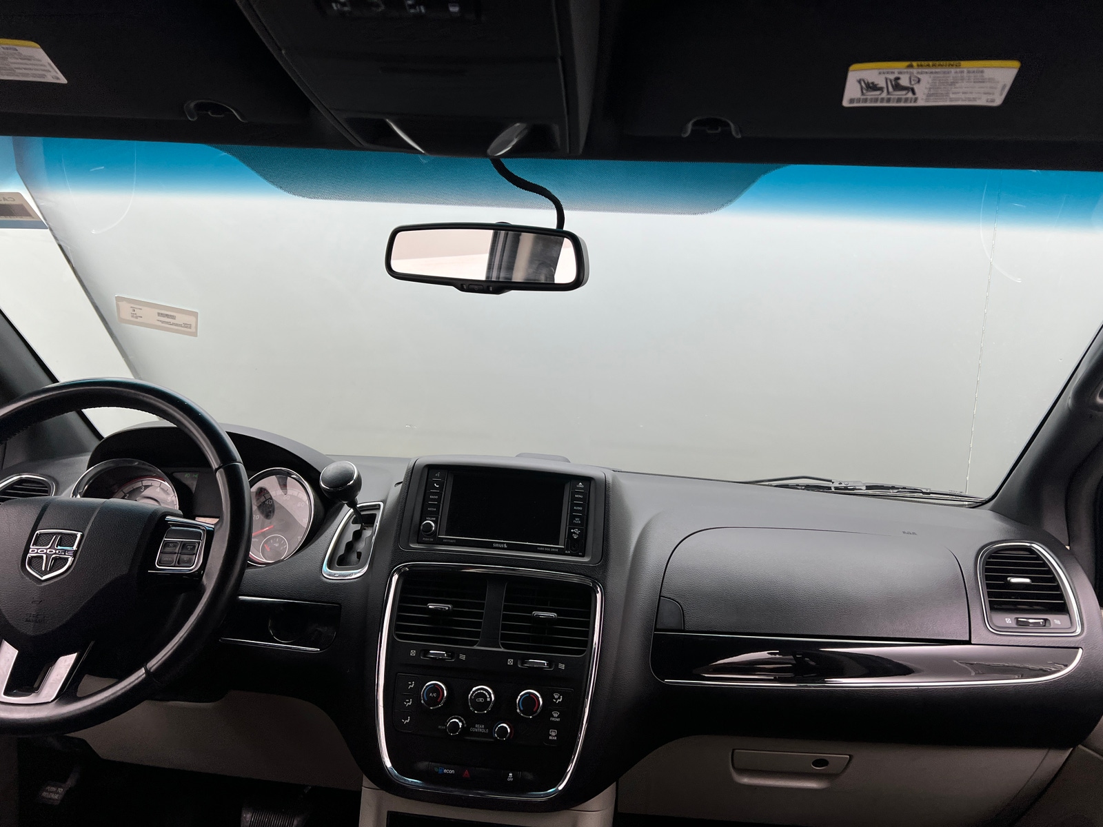 Thumbnail: 2017 Dodge Grand Caravan - 2