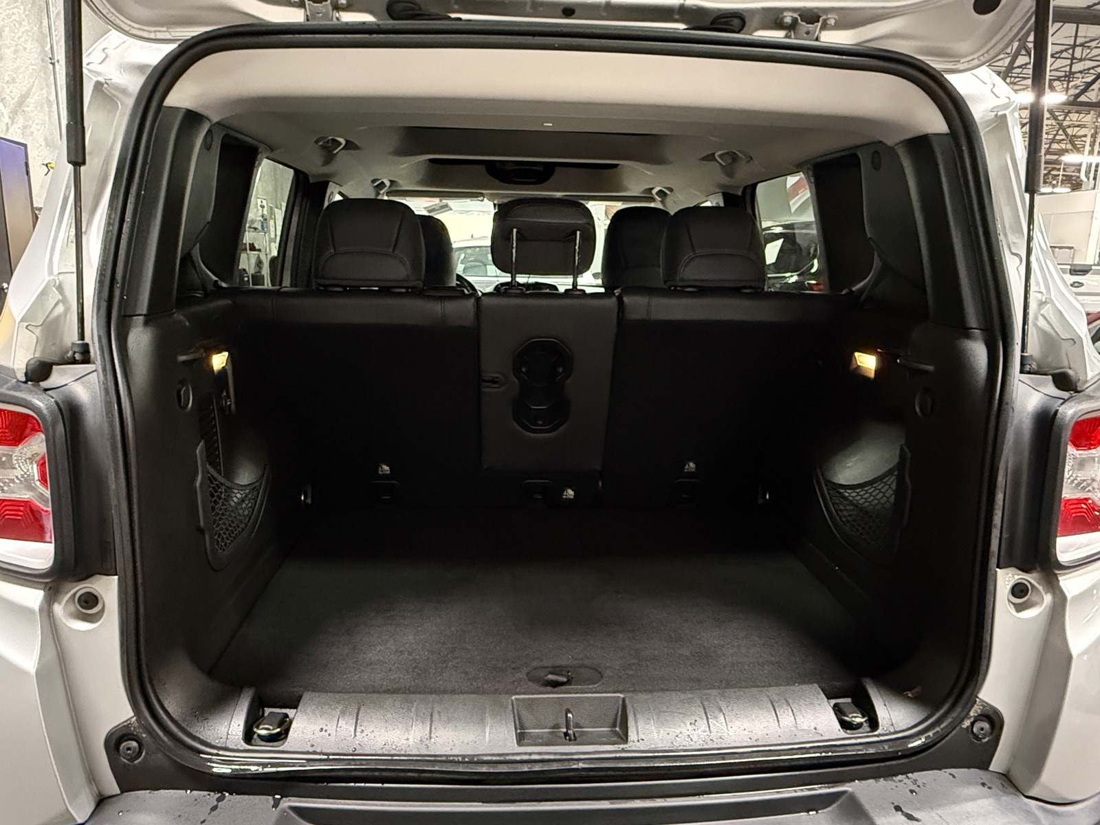 Thumbnail: 2017 Jeep Renegade - 6