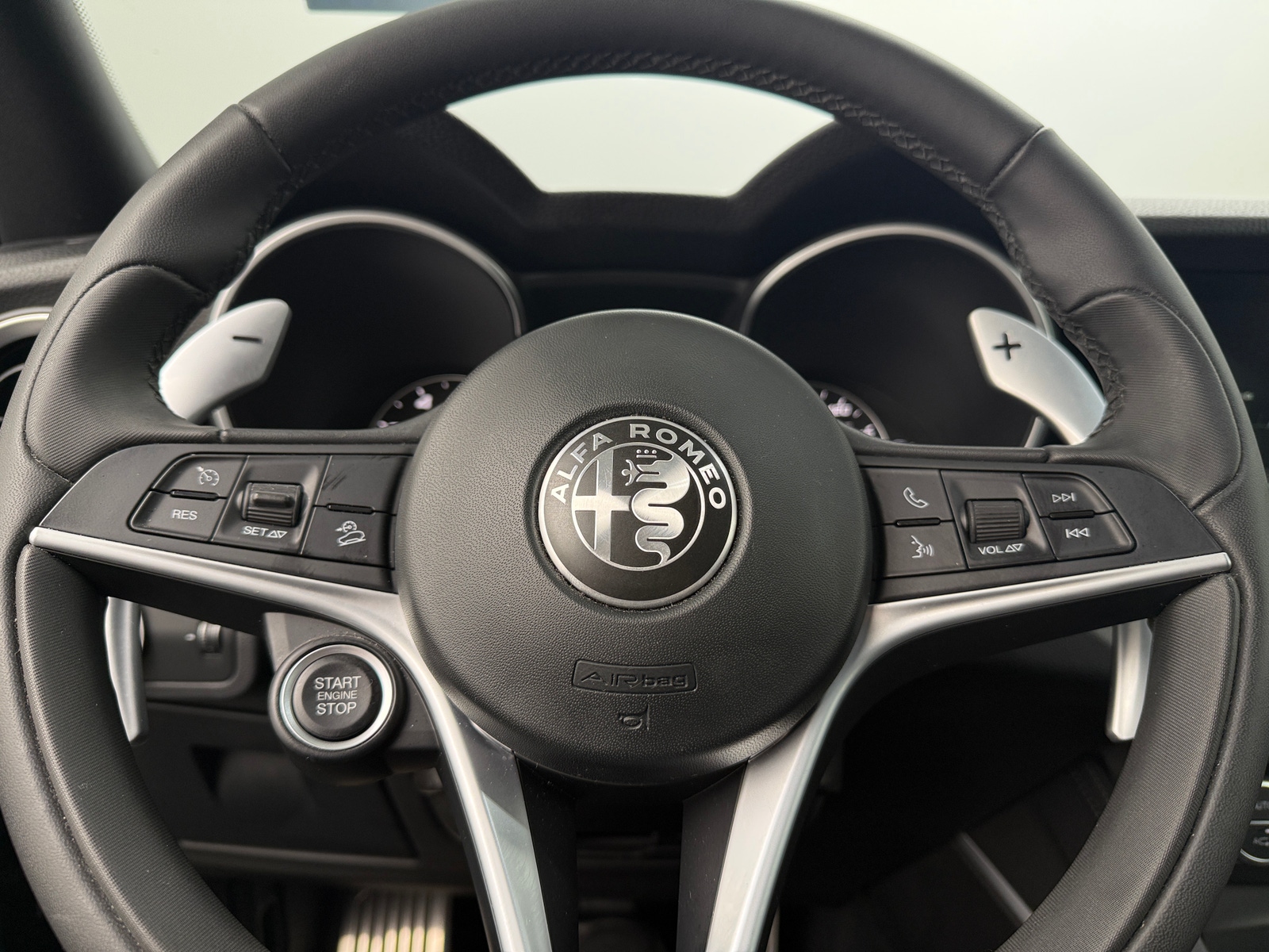 Thumbnail: 2019 Alfa Romeo Stelvio - 4