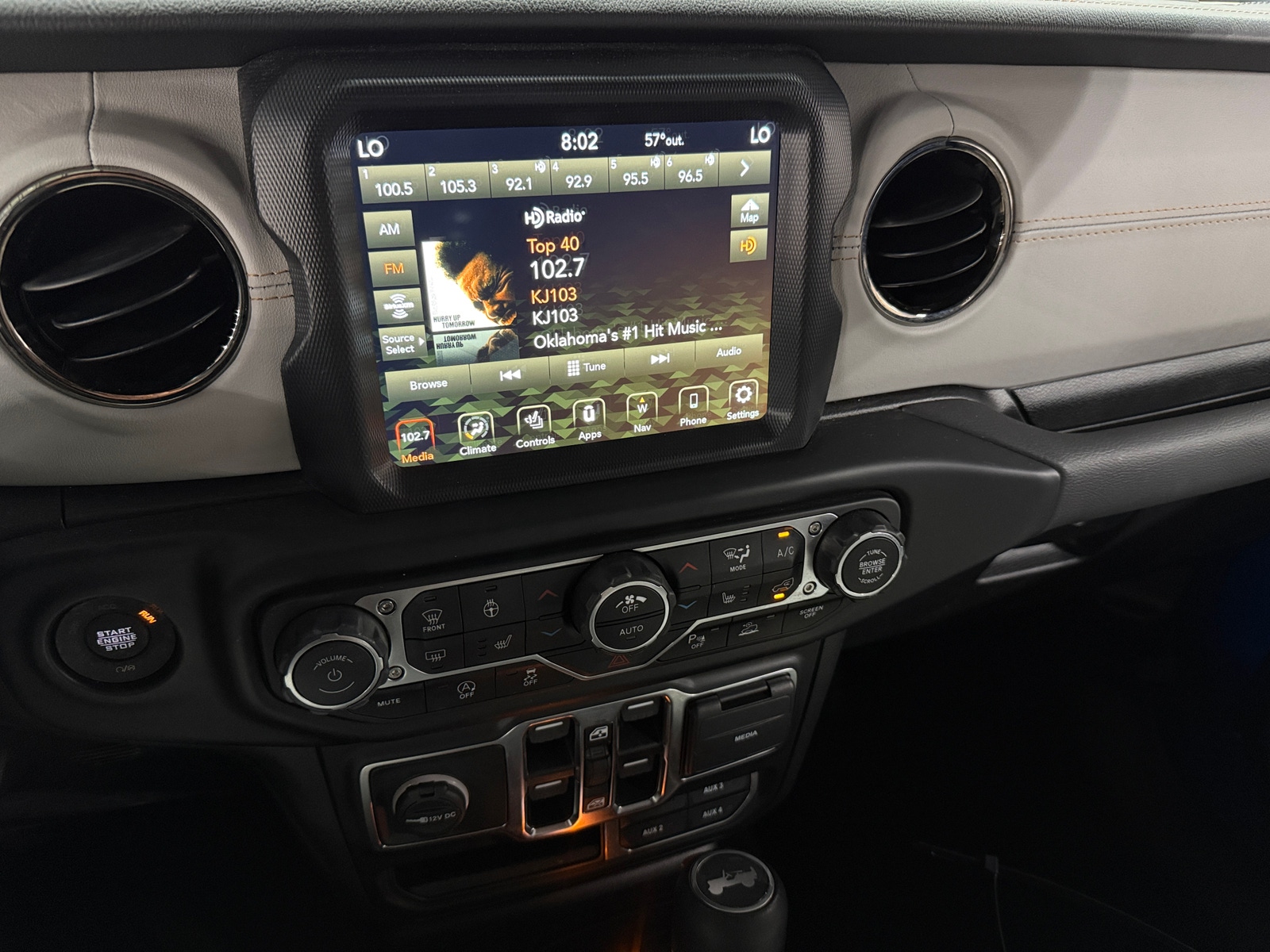 Thumbnail: 2022 Jeep Wrangler - 3