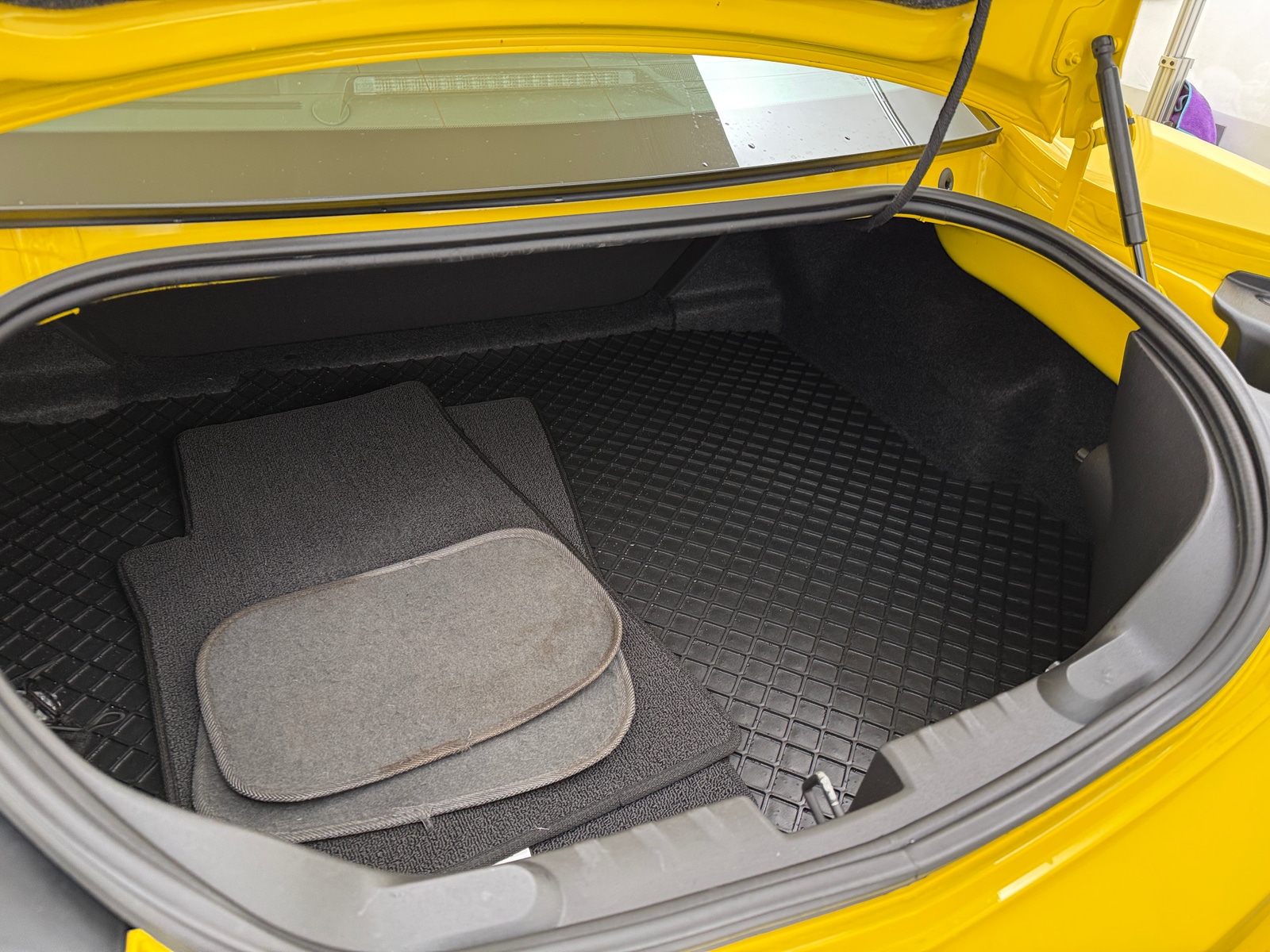 Thumbnail: 2010 Chevrolet Camaro - 4