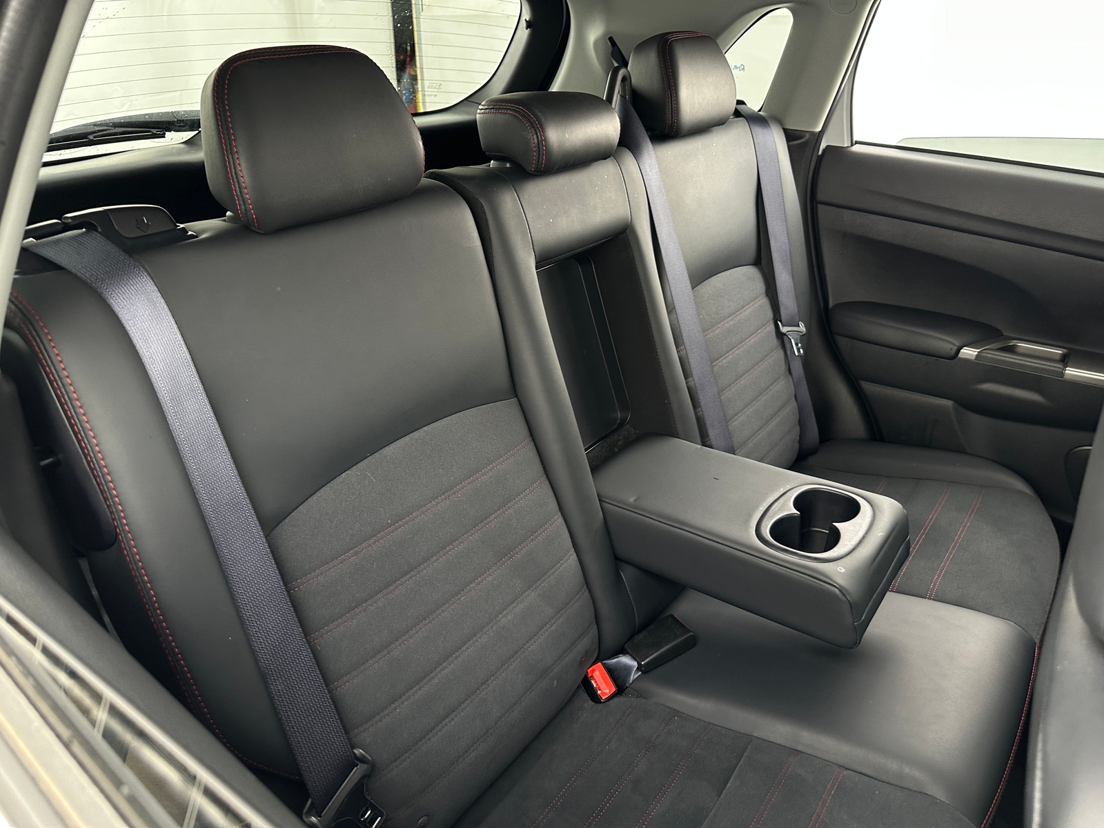Thumbnail: 2024 Mitsubishi Outlander Sport - 5