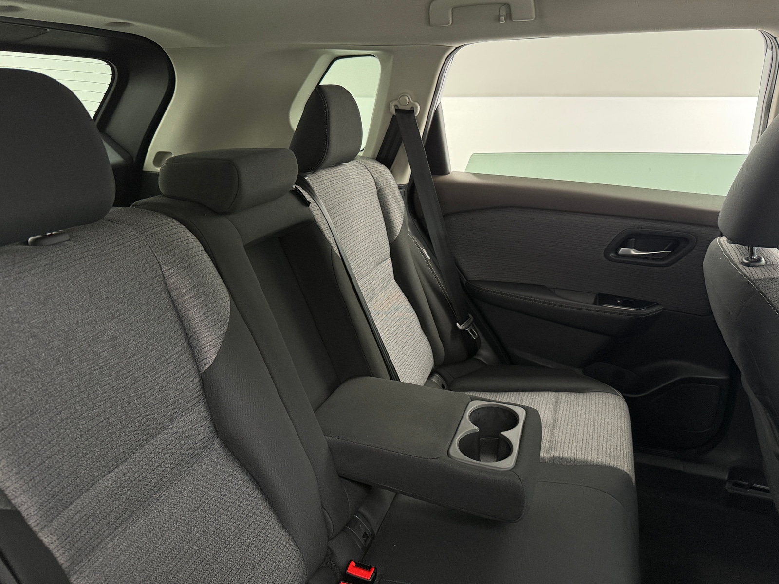 Thumbnail: 2022 Nissan Rogue - 6