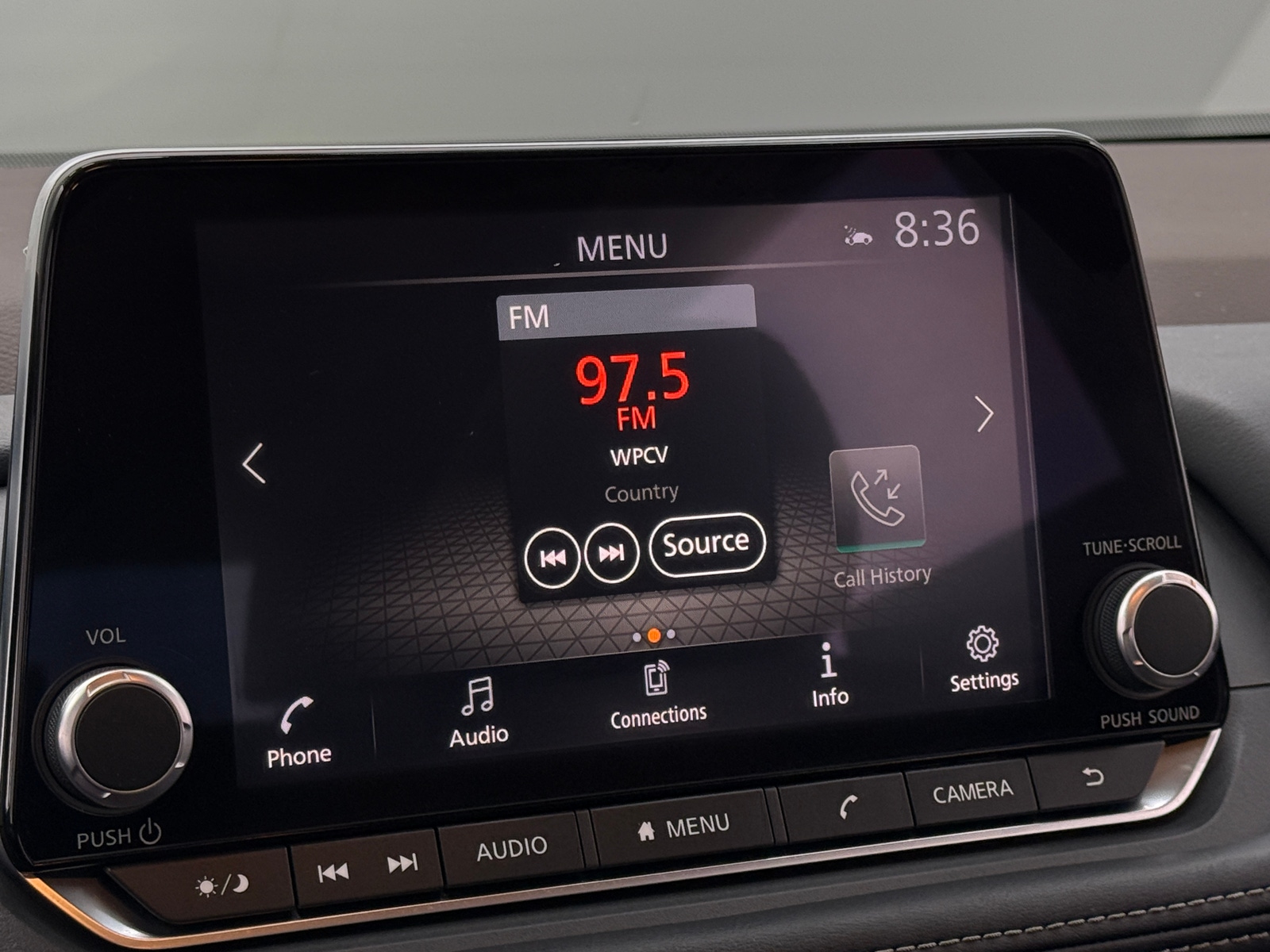 Thumbnail: 2022 Nissan Rogue - 4