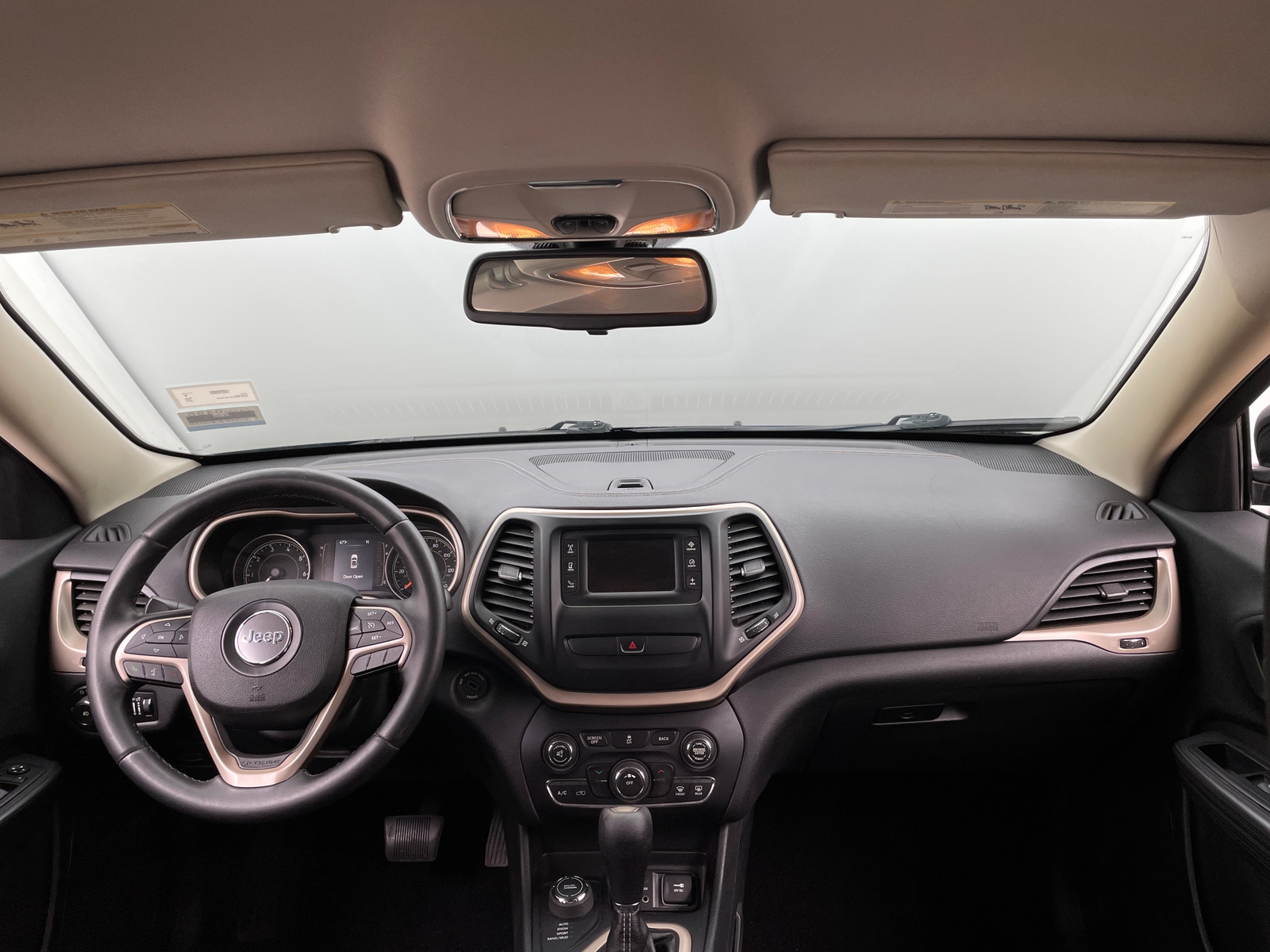 Thumbnail: 2015 Jeep Cherokee - 3