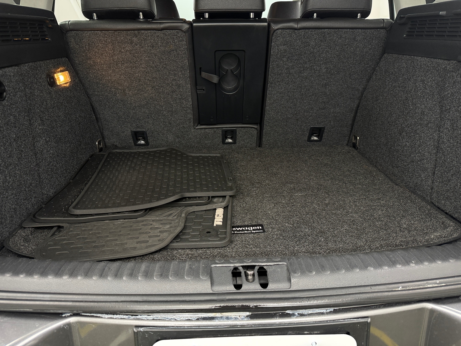 Thumbnail: 2016 Volkswagen Tiguan - 7