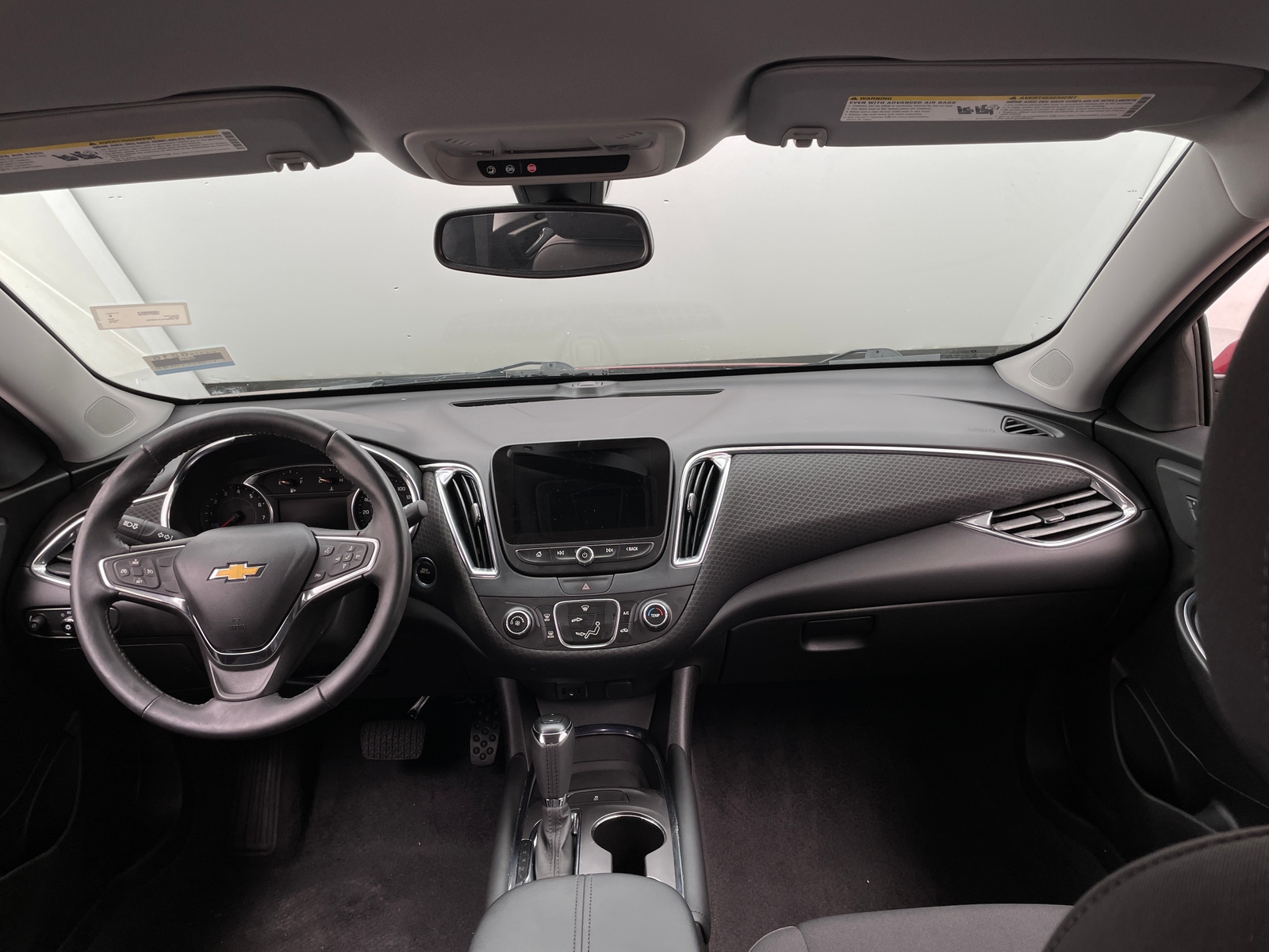 Thumbnail: 2018 Chevrolet Malibu - 3