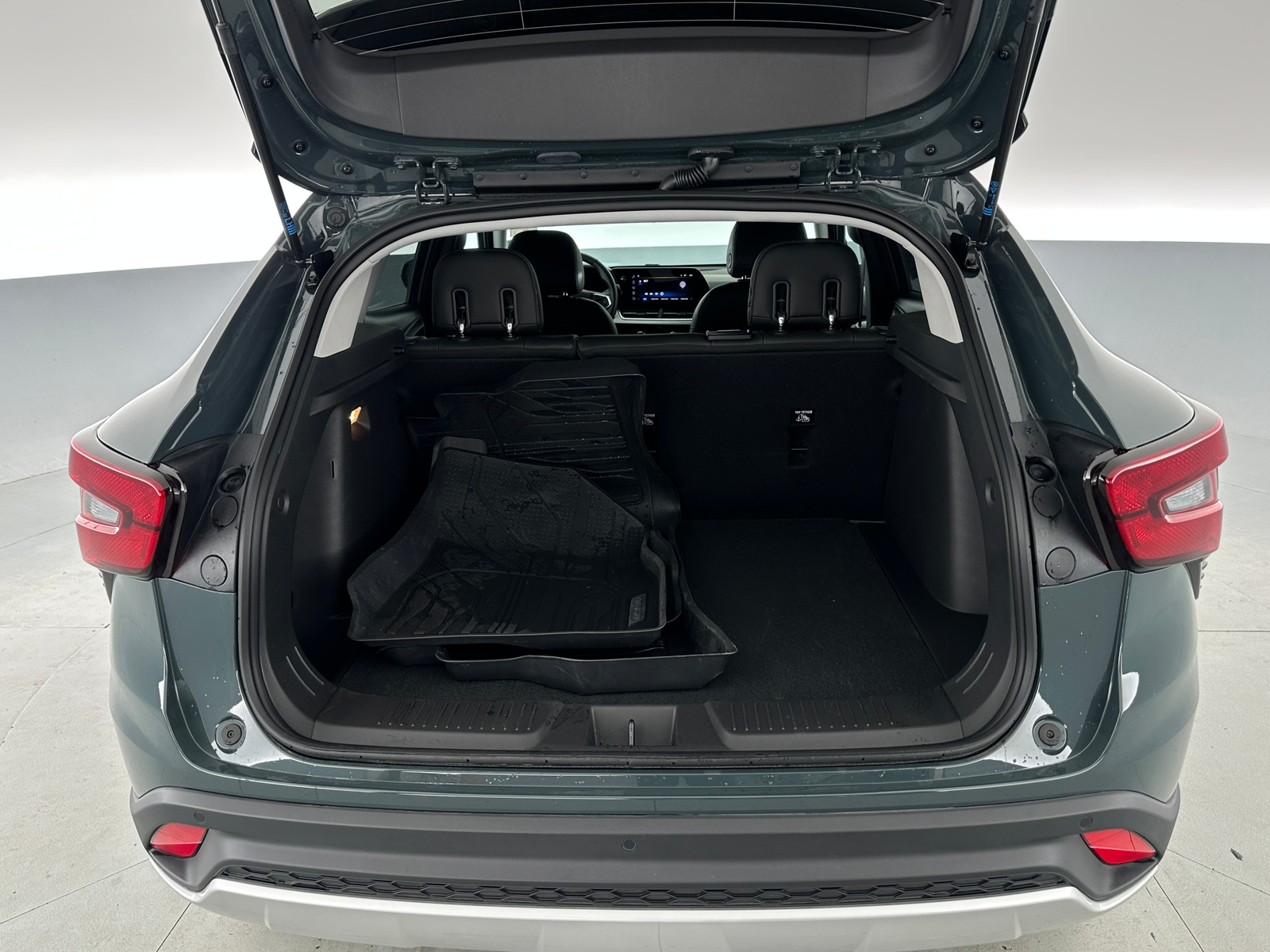 Thumbnail: 2025 Chevrolet Trax - 7