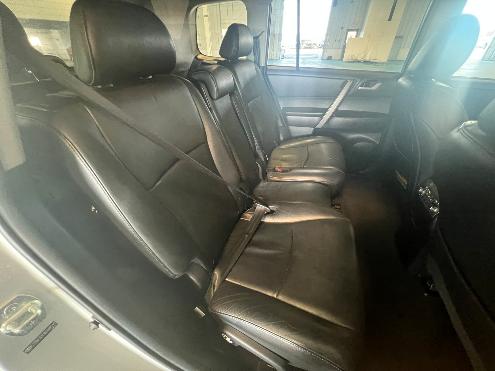Thumbnail: 2011 Toyota Highlander - 6