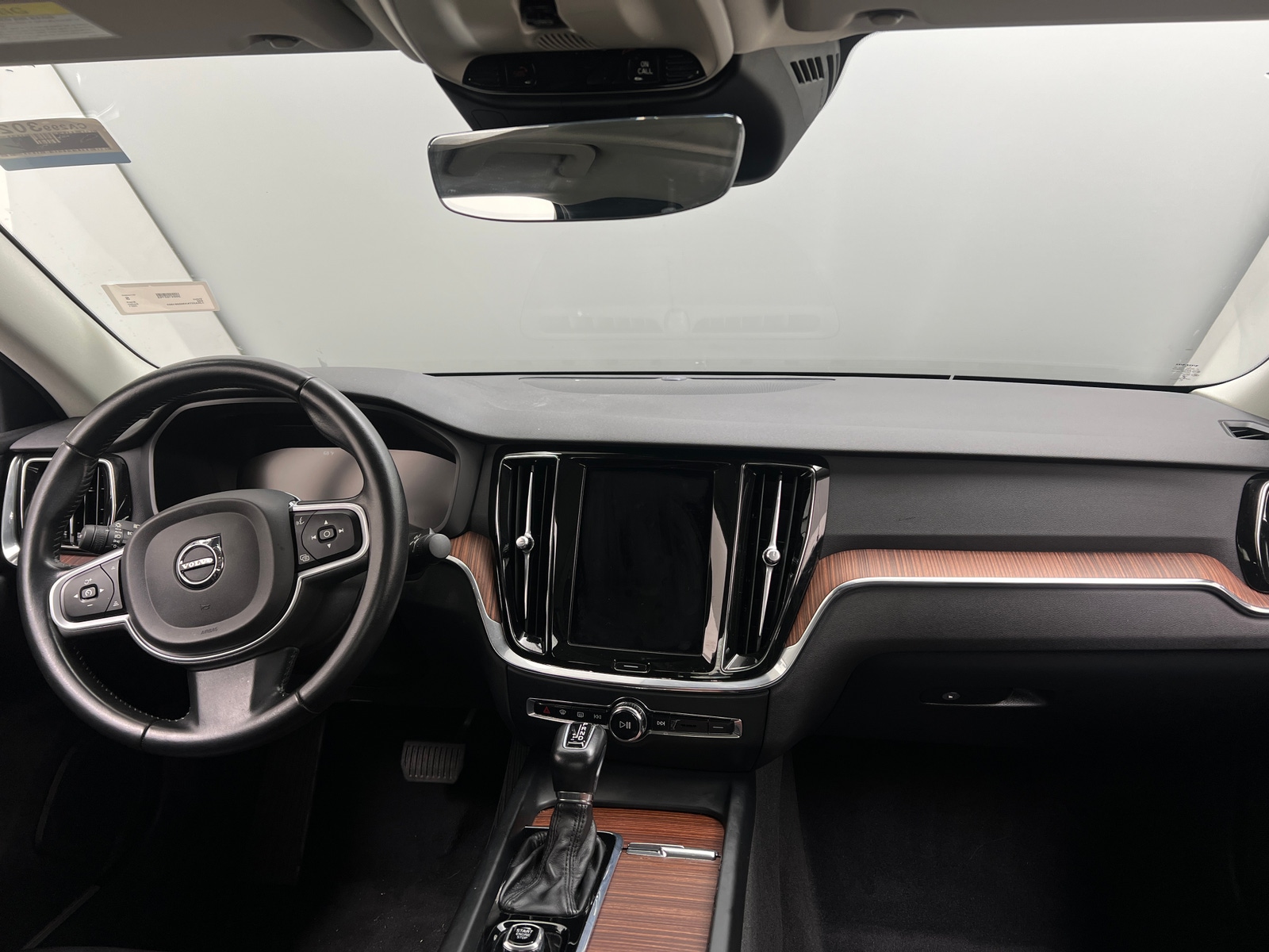 Thumbnail: 2021 Volvo S60 - 2