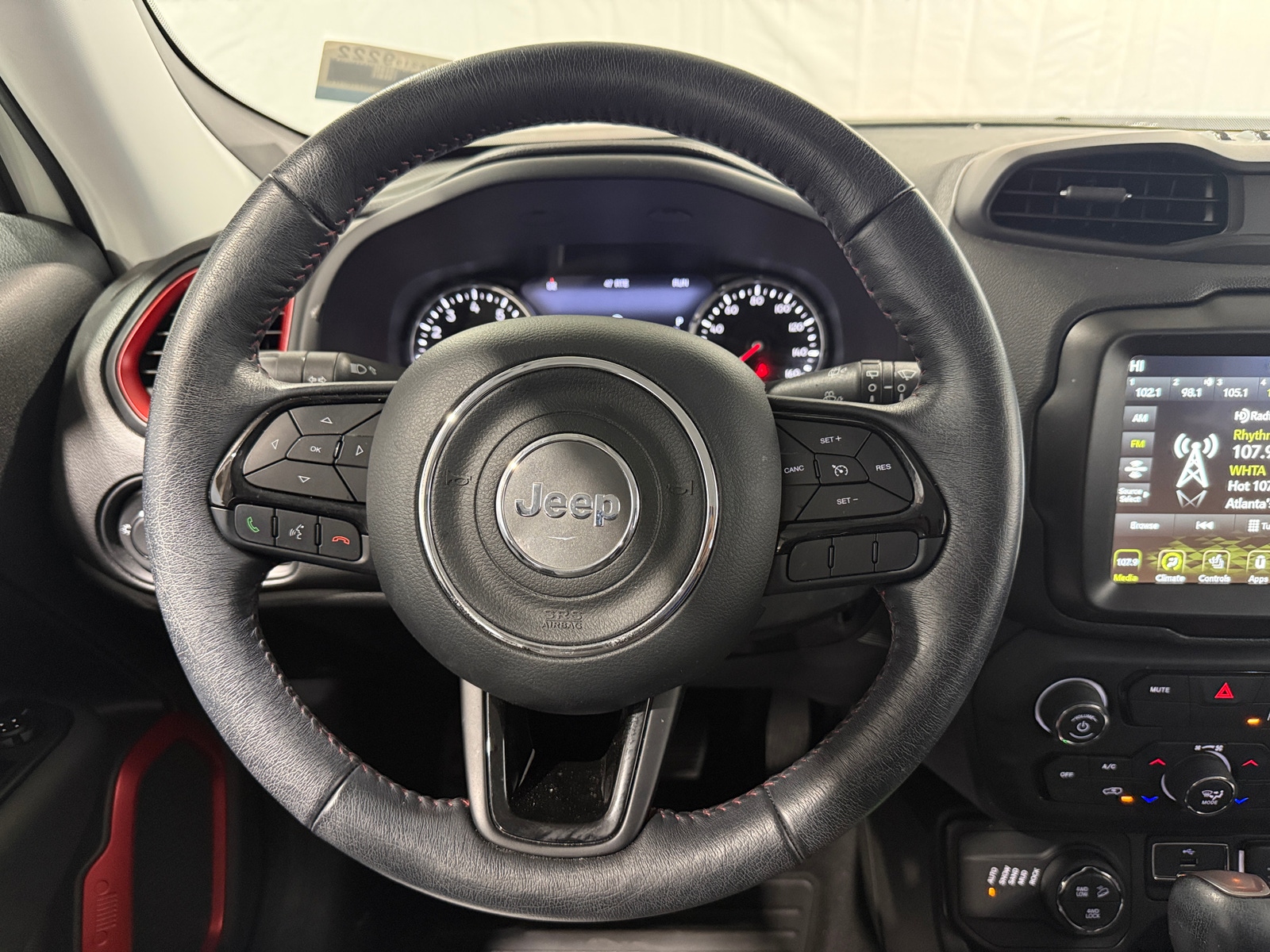 Thumbnail: 2022 Jeep Renegade - 4