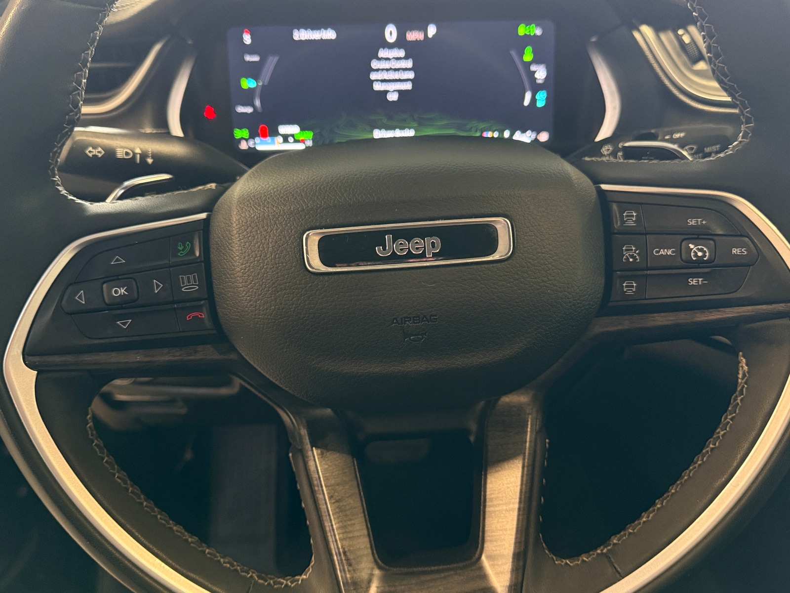 Thumbnail: 2024 Jeep Grand Cherokee - 4