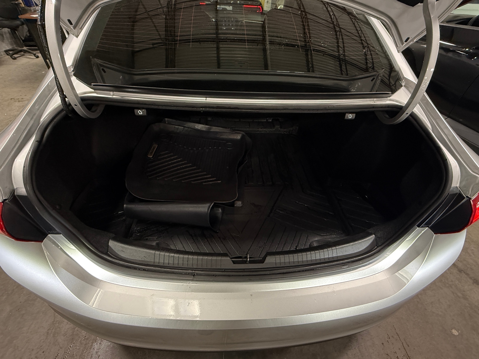 Thumbnail: 2021 Chevrolet Malibu - 7