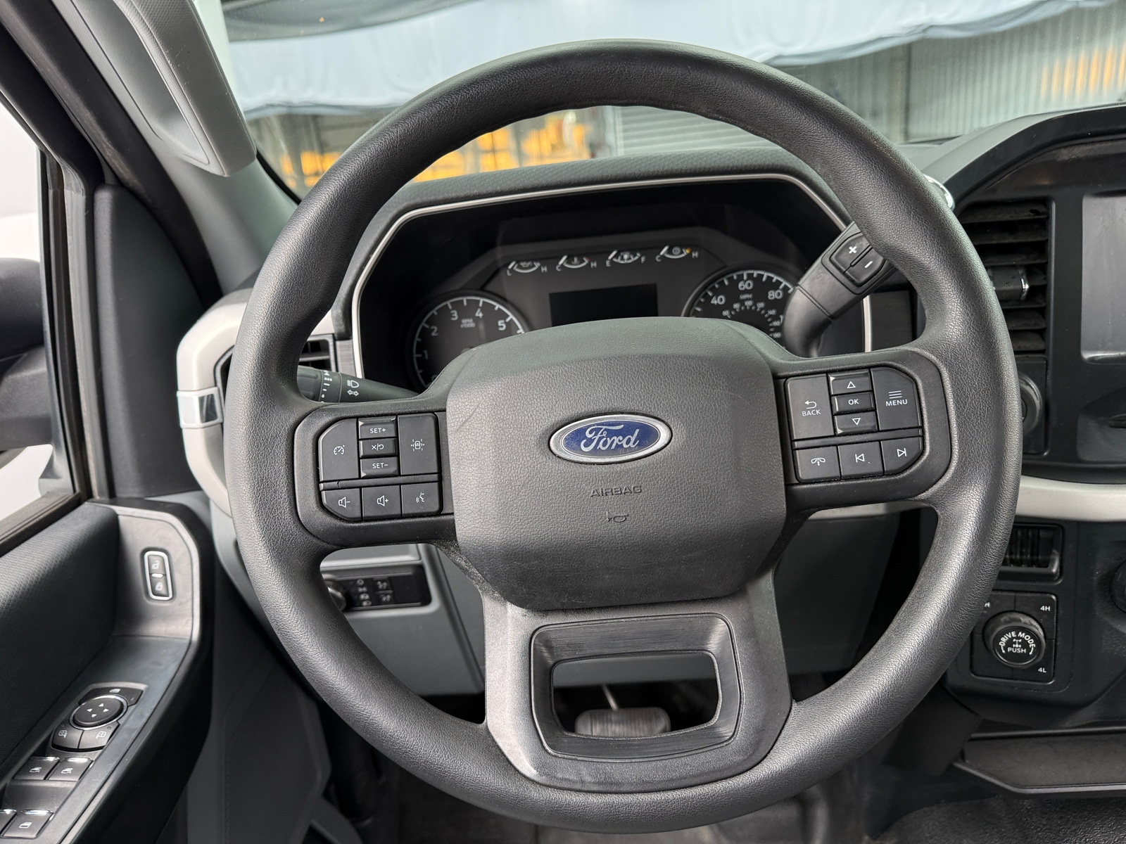 Thumbnail: 2022 Ford Econoline - 4