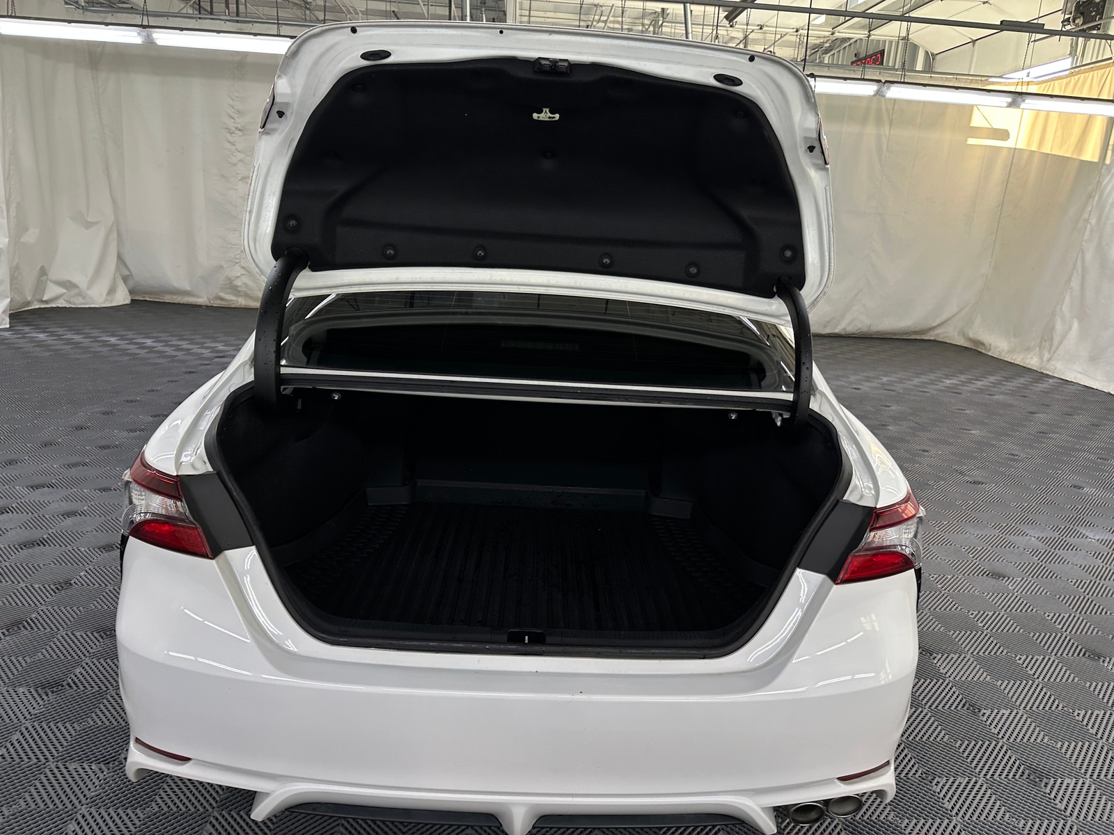 Thumbnail: 2021 Toyota Camry - 7