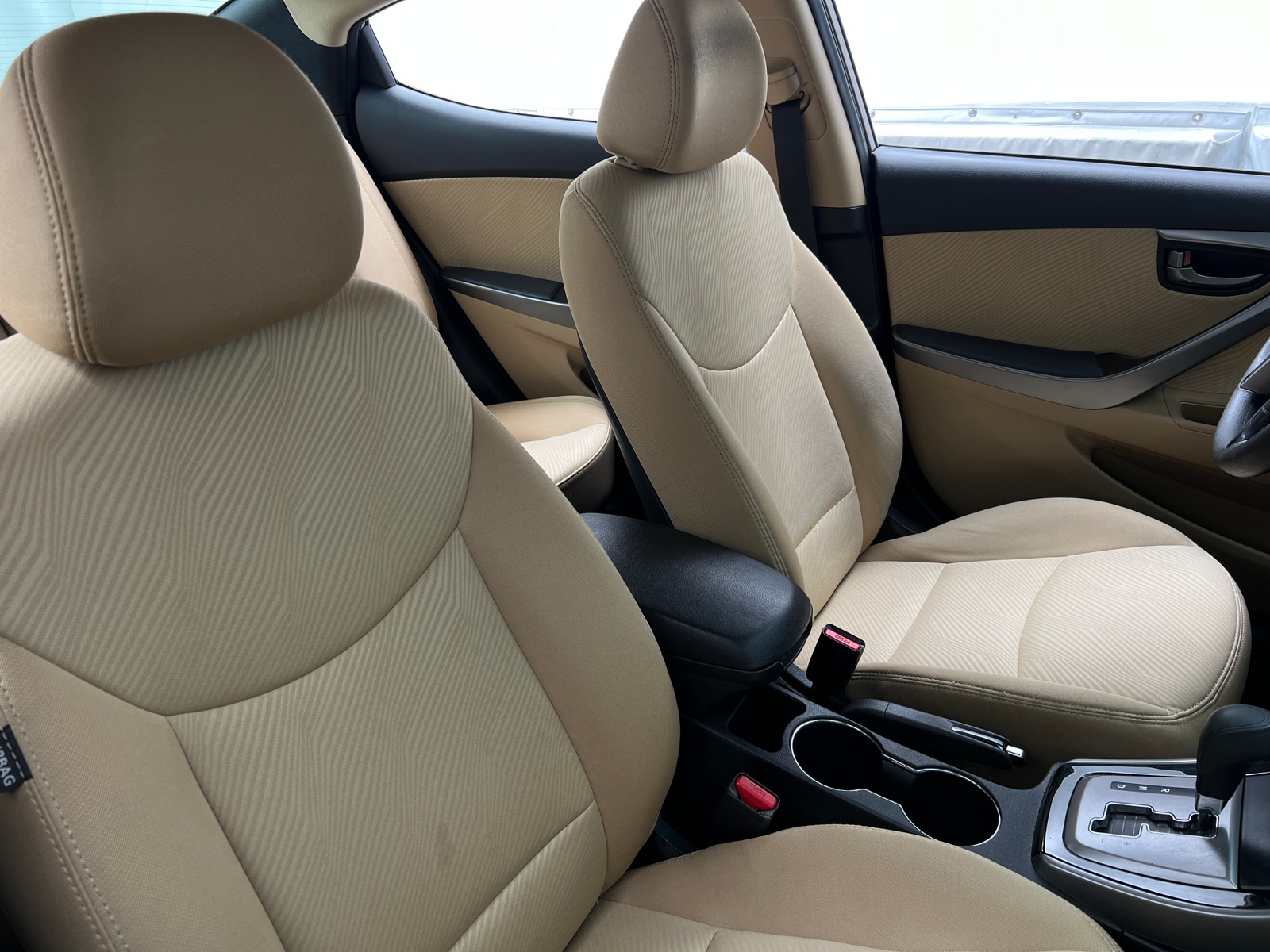 Thumbnail: 2013 Hyundai Elantra - 2