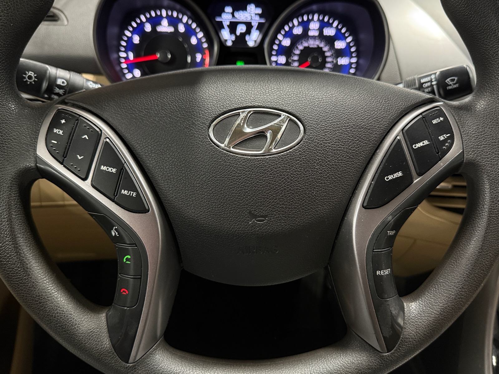 Thumbnail: 2013 Hyundai Elantra - 5