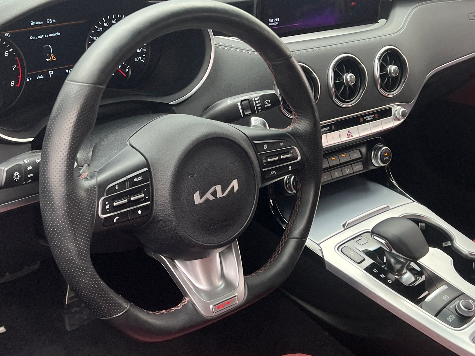 Thumbnail: 2022 Kia Stinger - 4