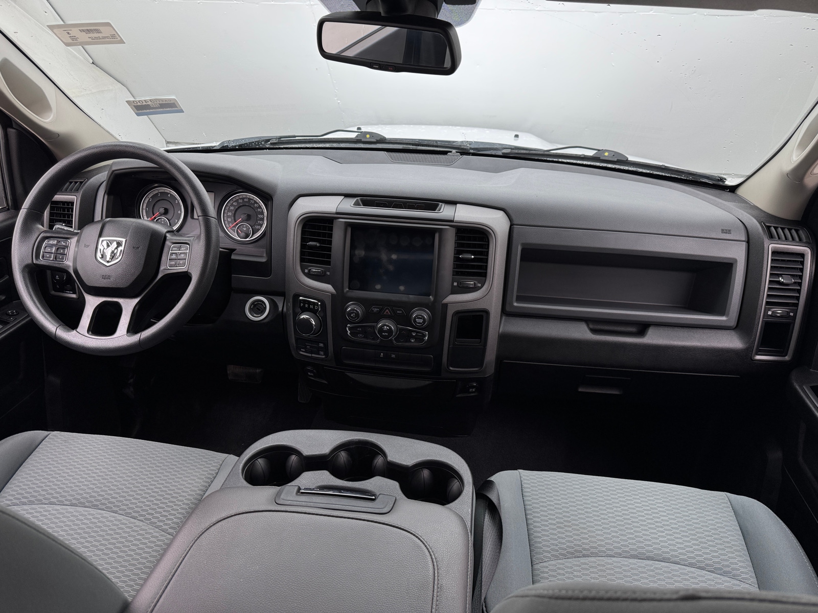 Thumbnail: 2019 RAM 1500 Classic - 3