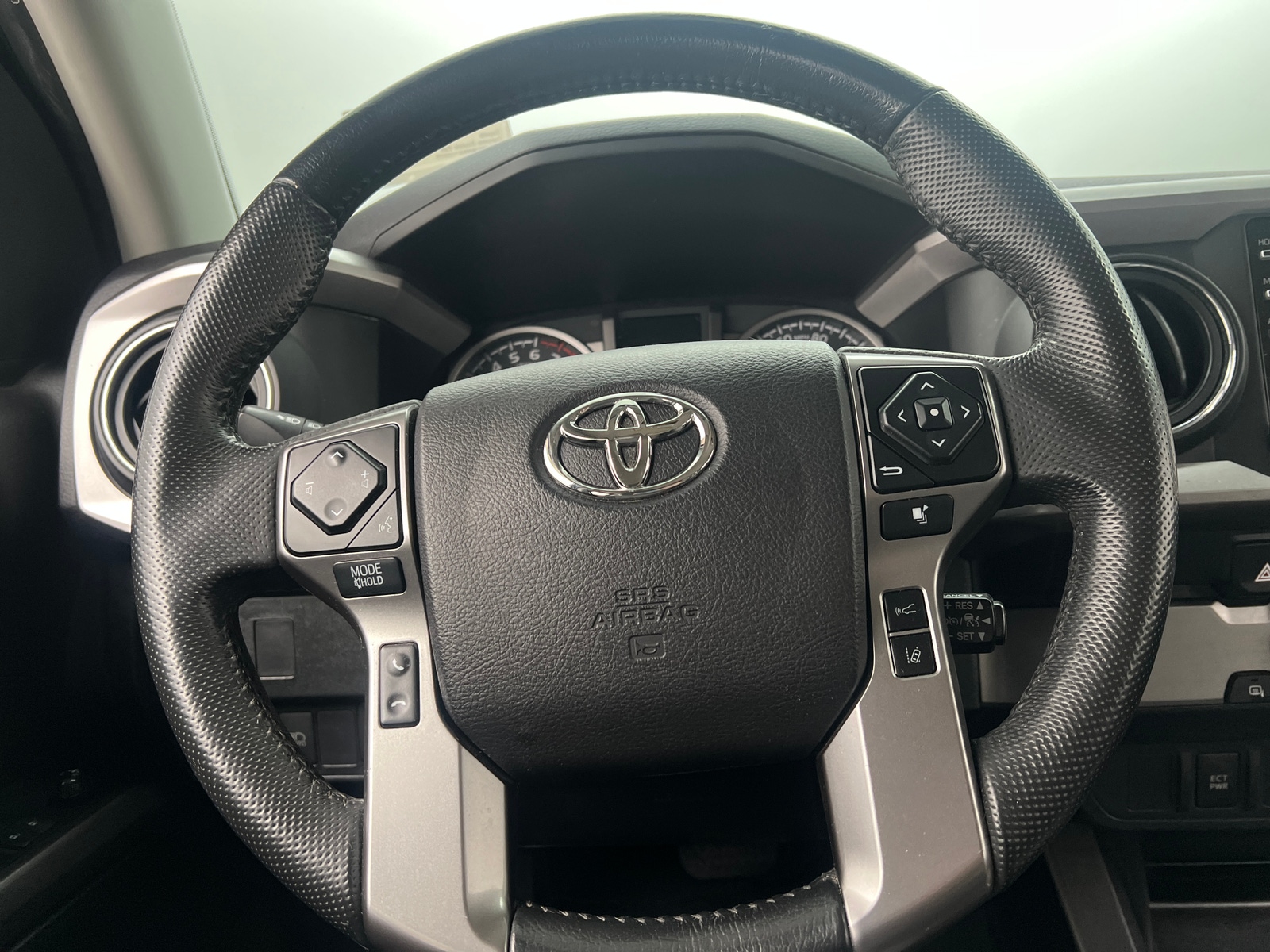 Thumbnail: 2021 Toyota Tacoma - 5