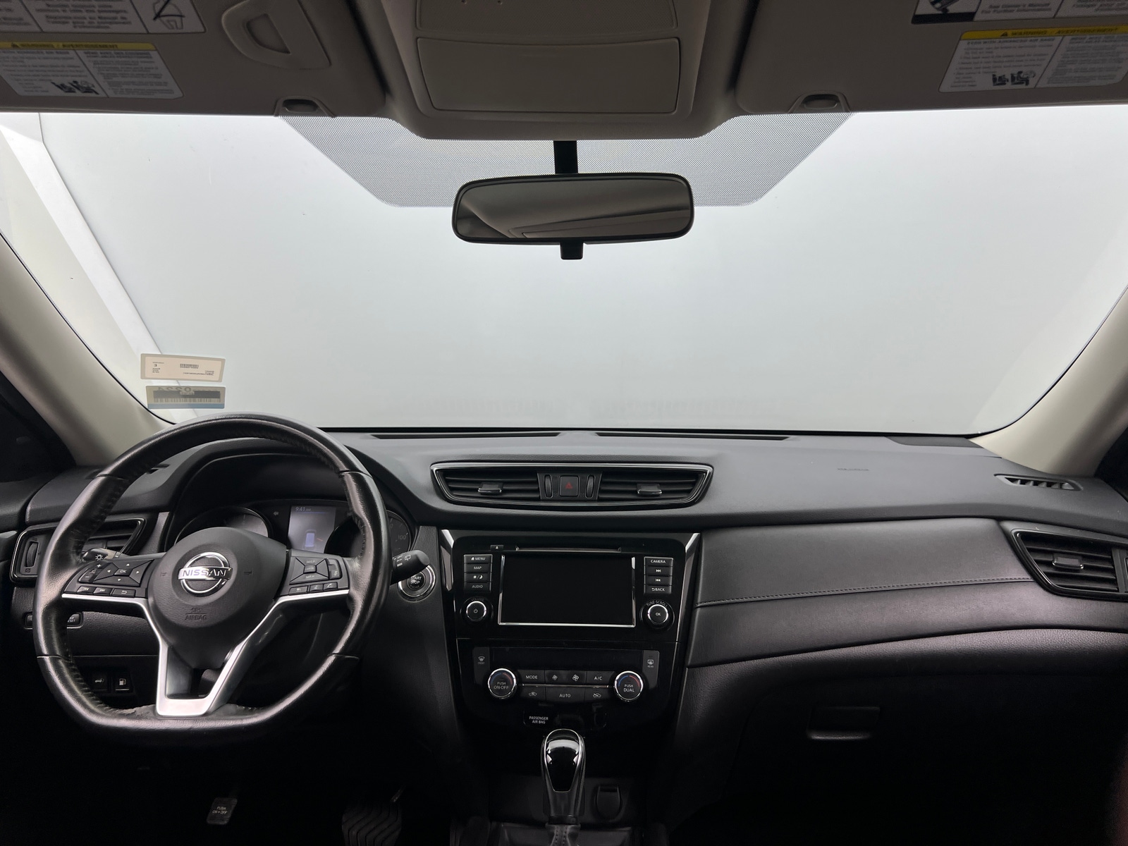 Thumbnail: 2018 Nissan Rogue - 3