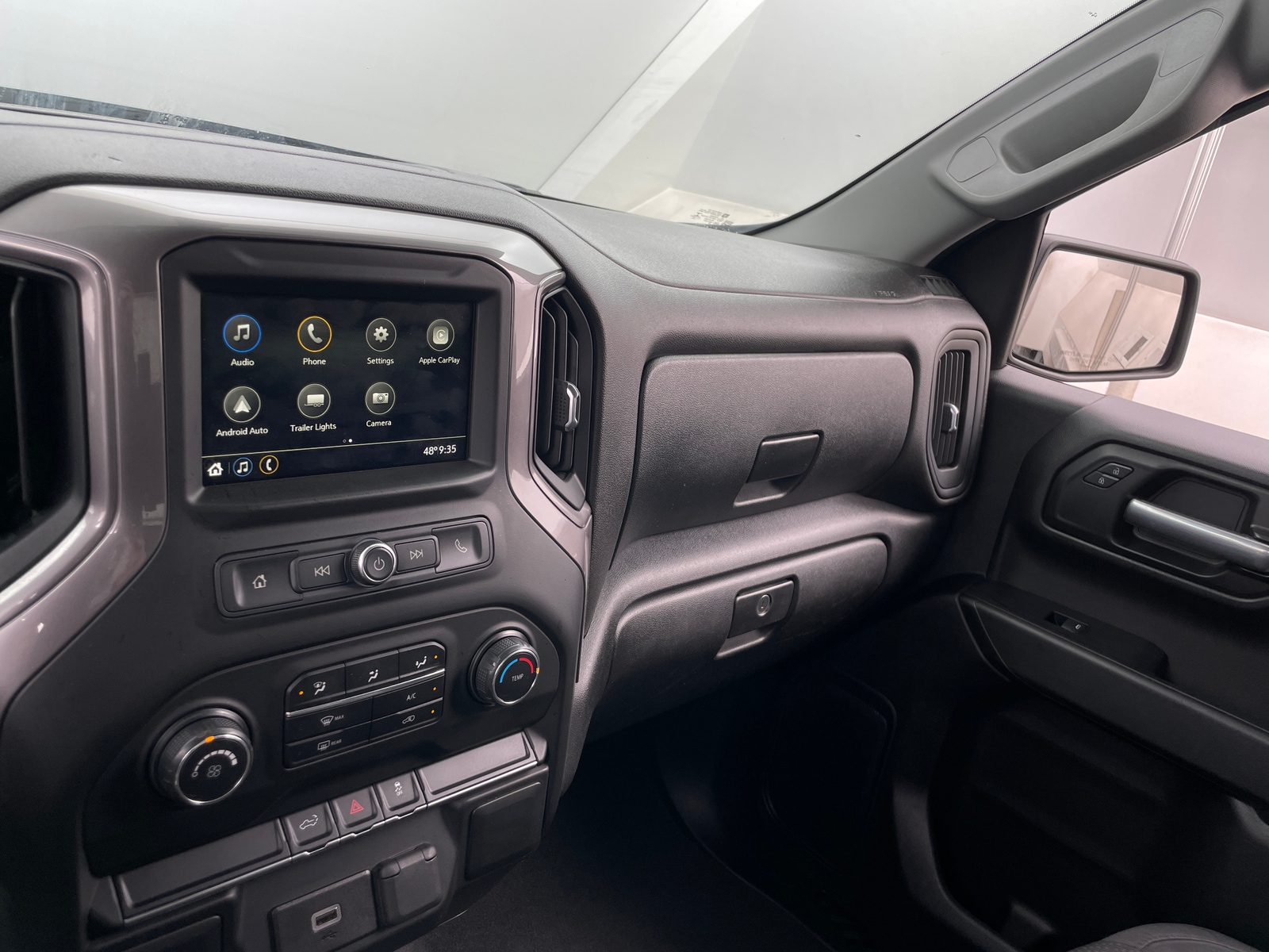 Thumbnail: 2019 Chevrolet Silverado 1500 - 4