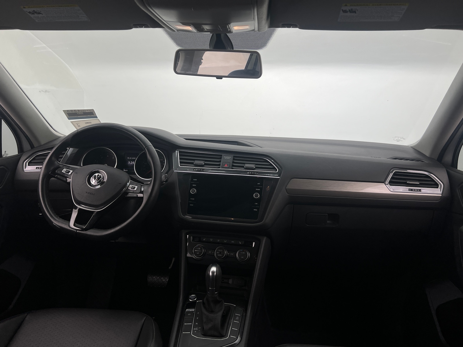 Thumbnail: 2019 Volkswagen Tiguan - 2