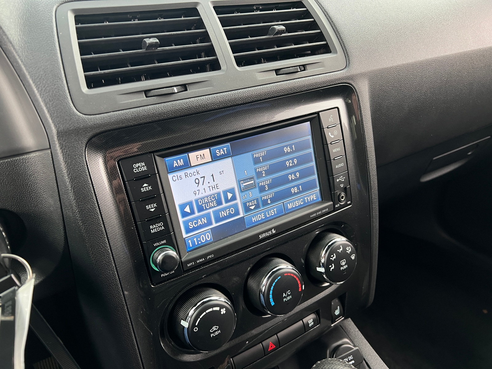 Thumbnail: 2010 Dodge Challenger - 2