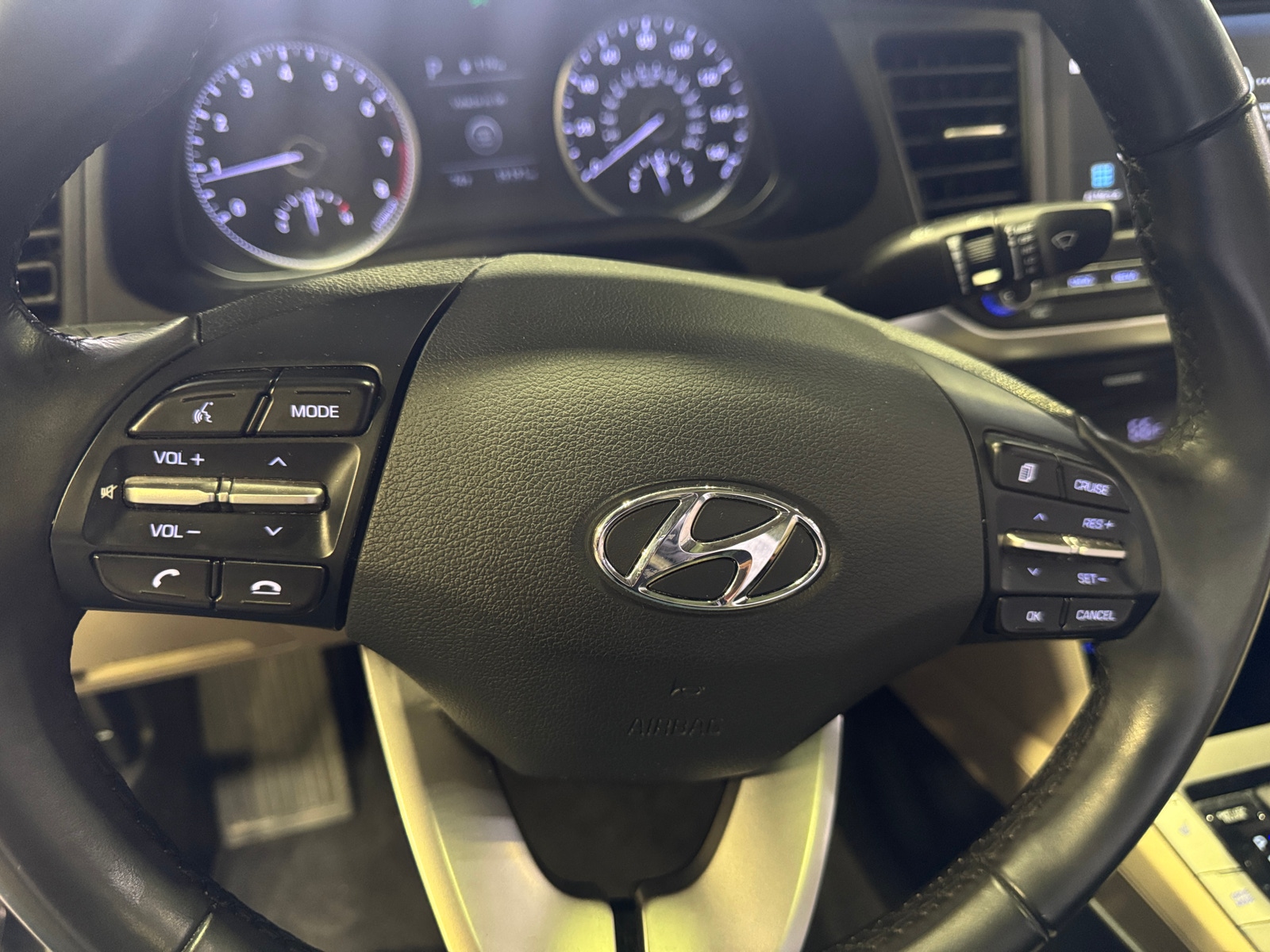 Thumbnail: 2019 Hyundai Elantra - 5