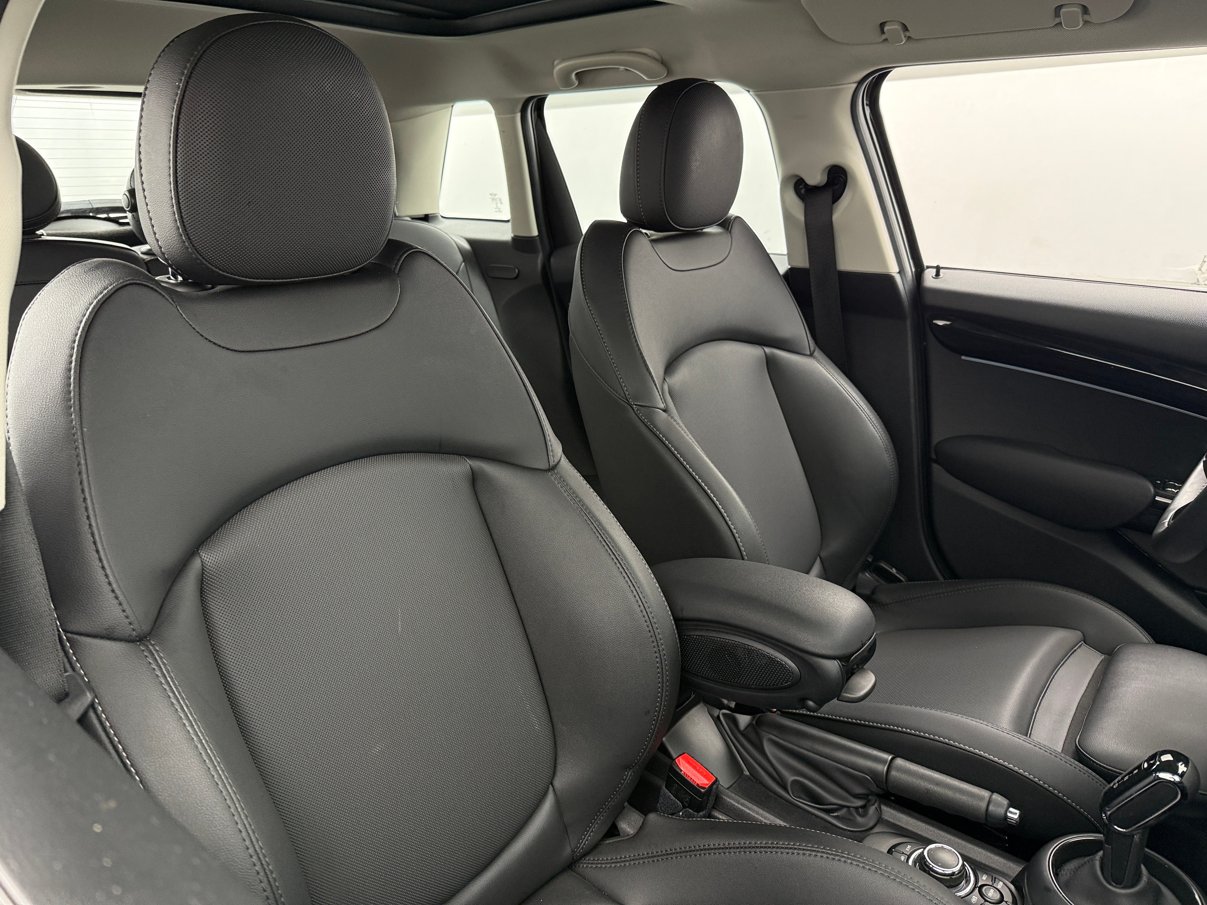 2023 MINI Hardtop 4 Door