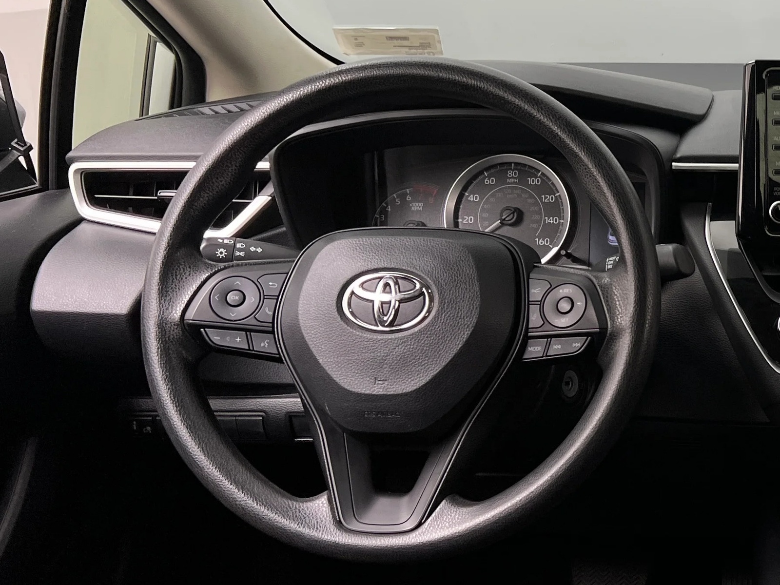 Thumbnail: 2022 Toyota Corolla - 5