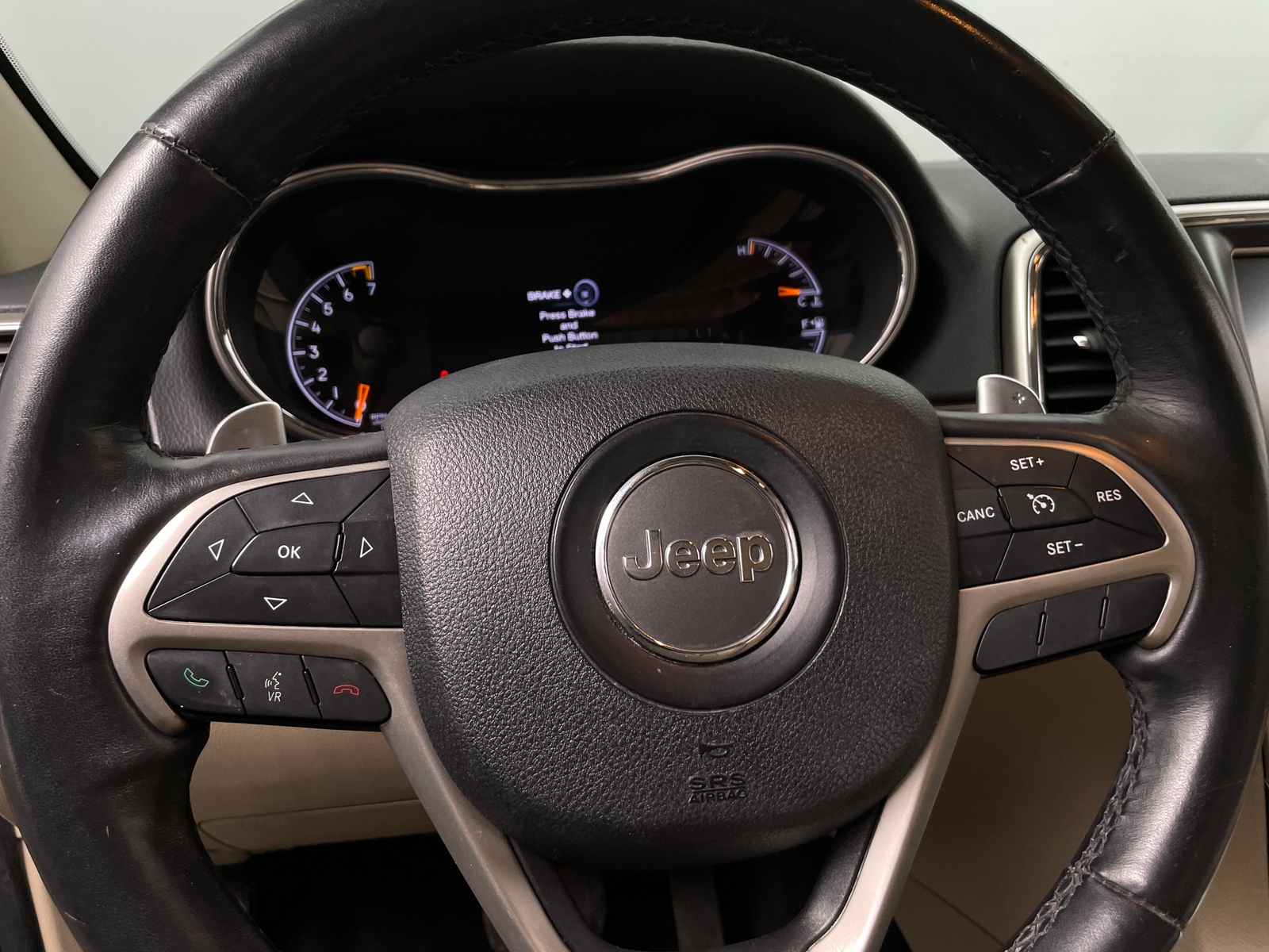 Thumbnail: 2016 Jeep Grand Cherokee - 4