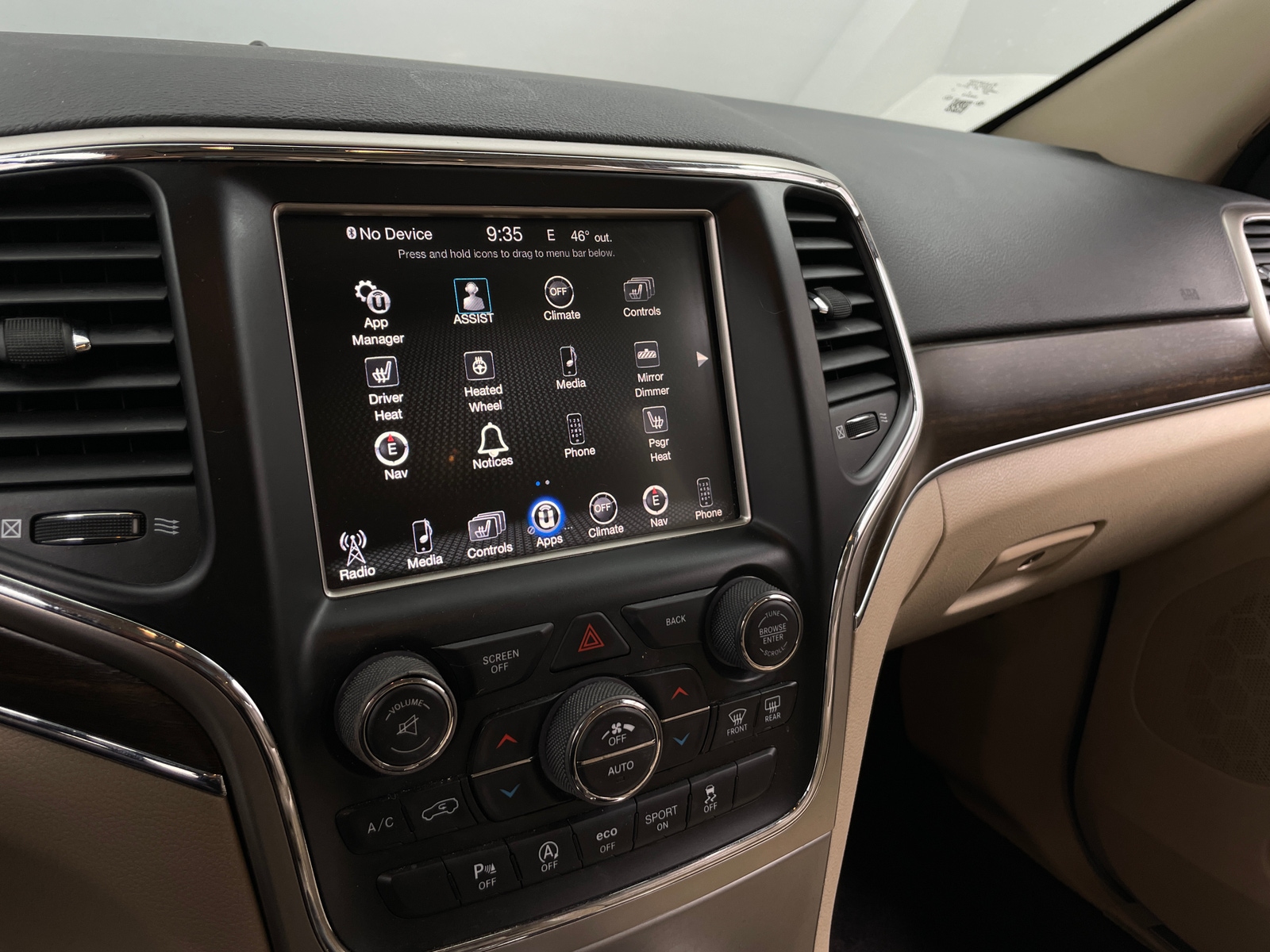 Thumbnail: 2016 Jeep Grand Cherokee - 3