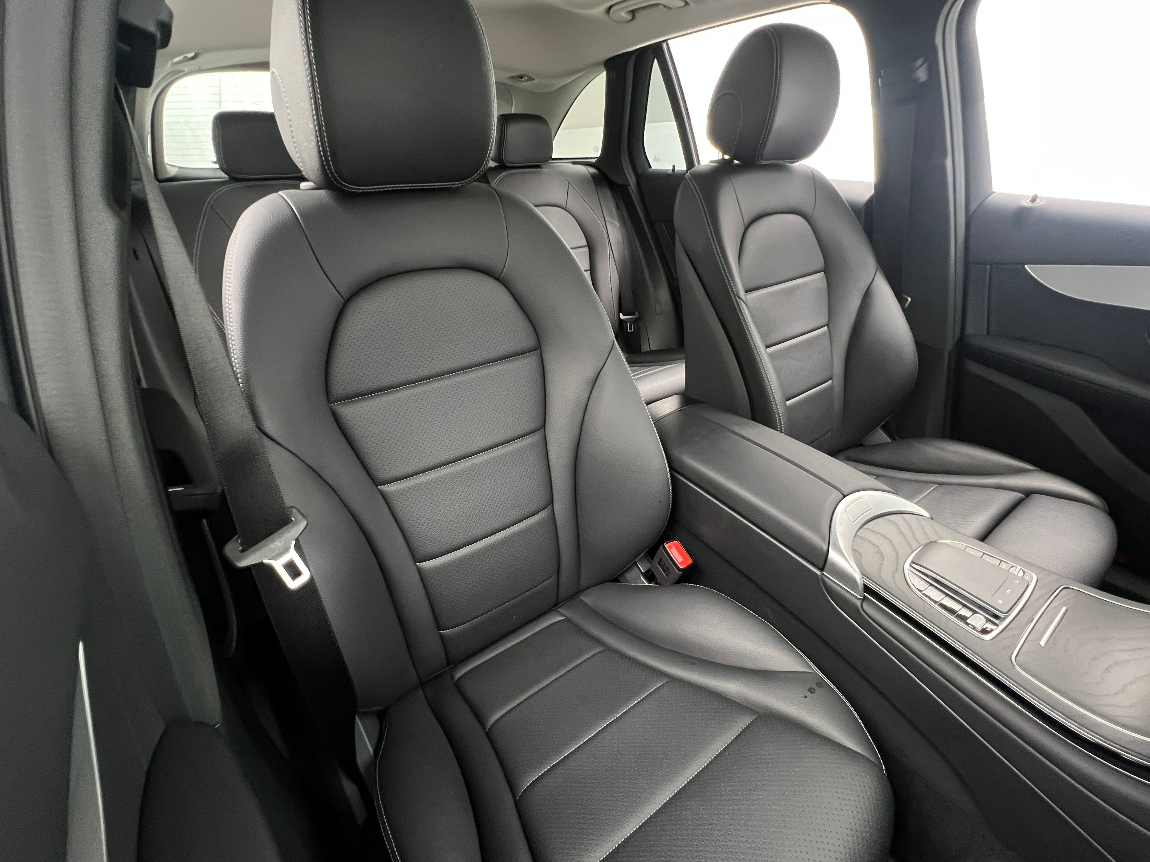 2022 Mercedes-Benz GLC