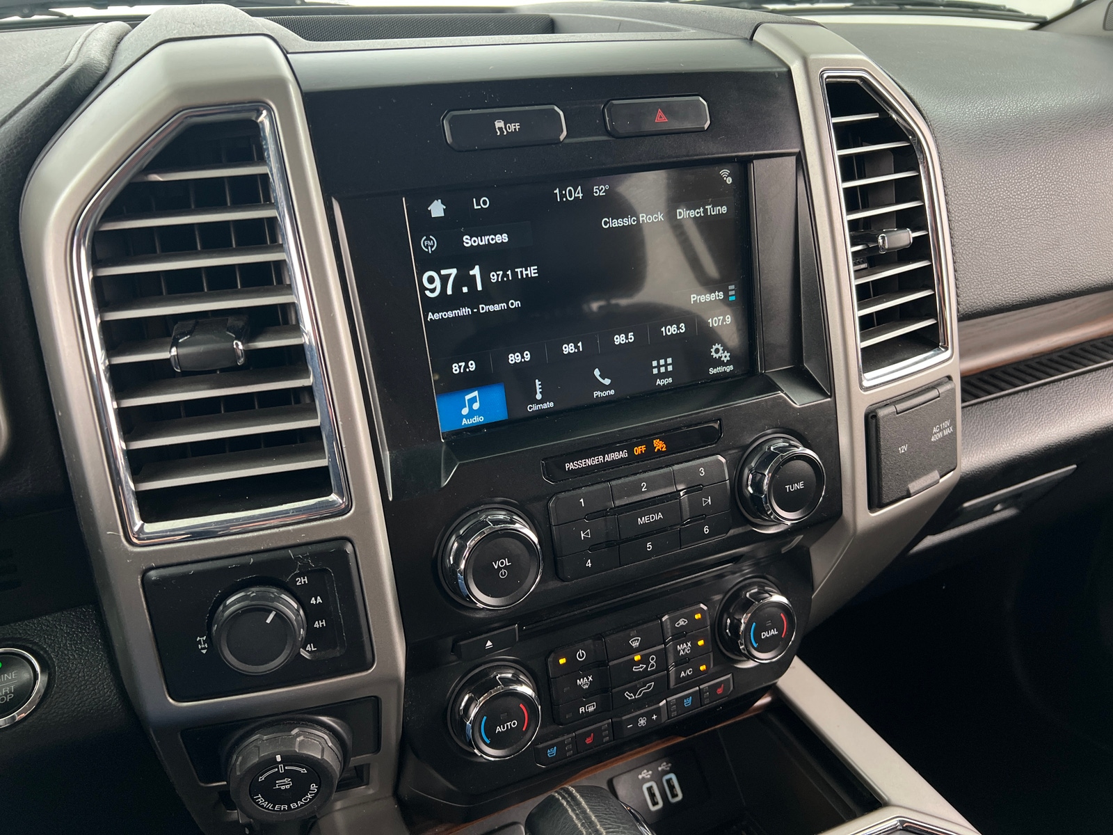 Thumbnail: 2016 Ford Econoline - 3
