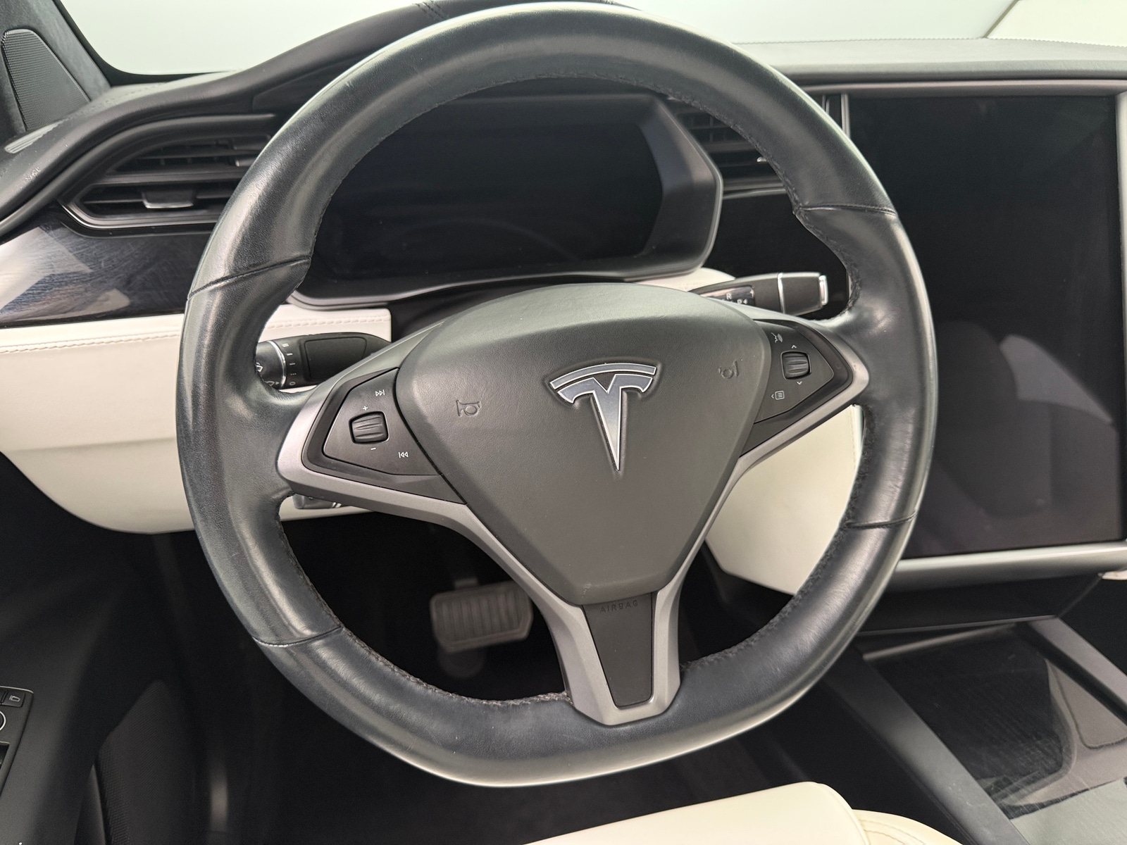 Thumbnail: 2020 Tesla Model X - 4