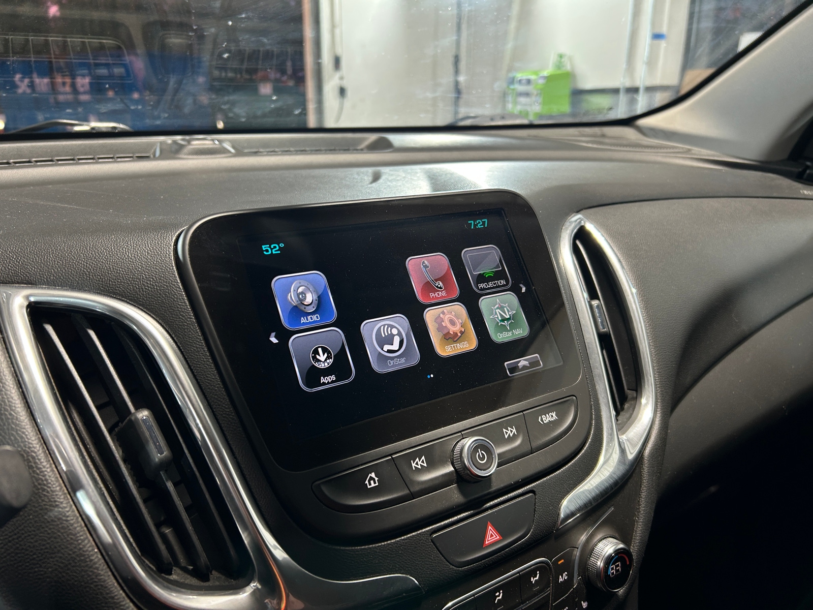 Thumbnail: 2018 Chevrolet Equinox - 4