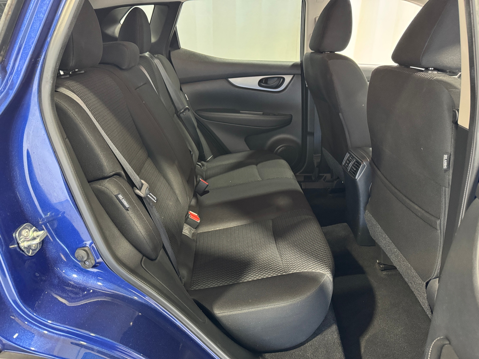 Thumbnail: 2020 Nissan Rogue Sport - 6