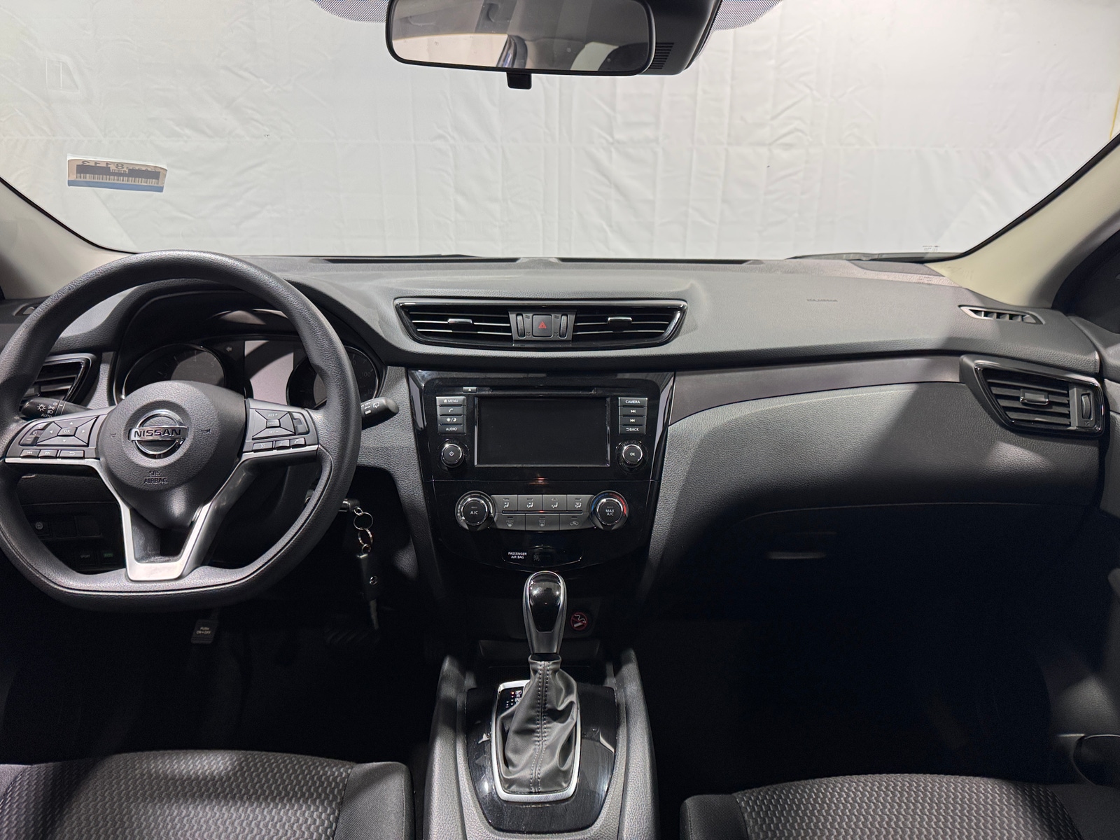 Thumbnail: 2020 Nissan Rogue Sport - 3