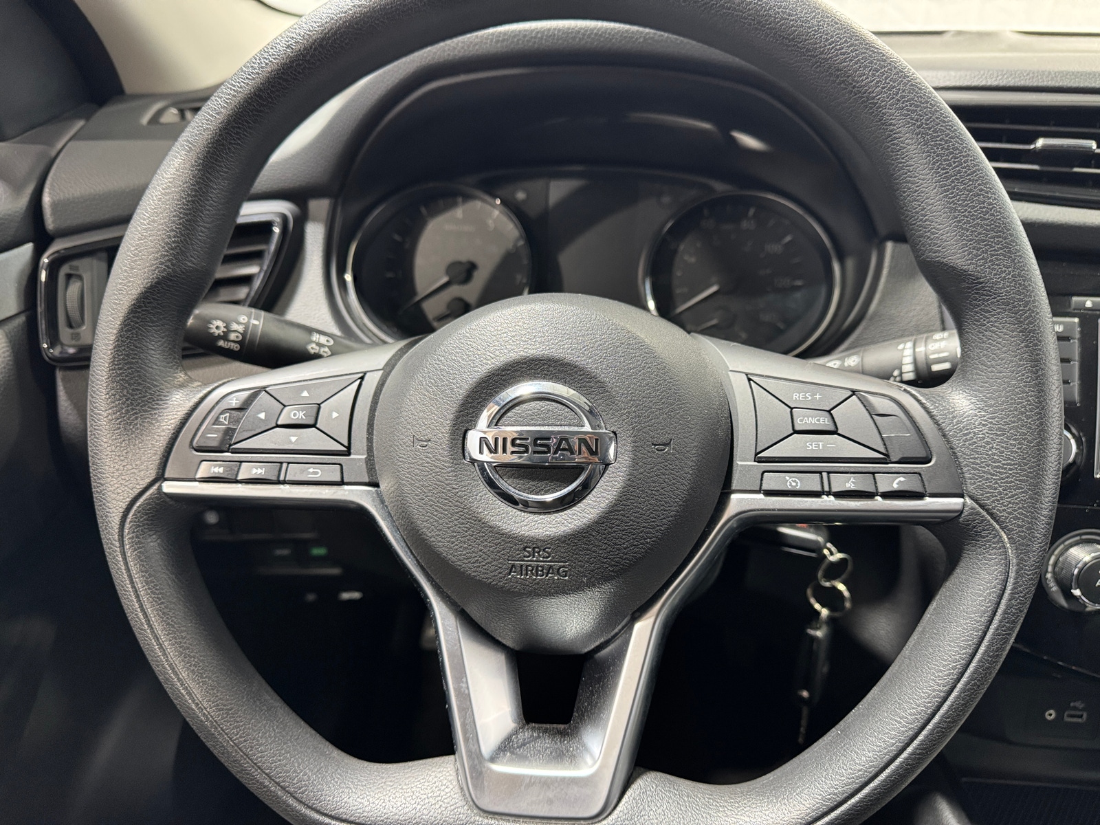 Thumbnail: 2020 Nissan Rogue Sport - 5