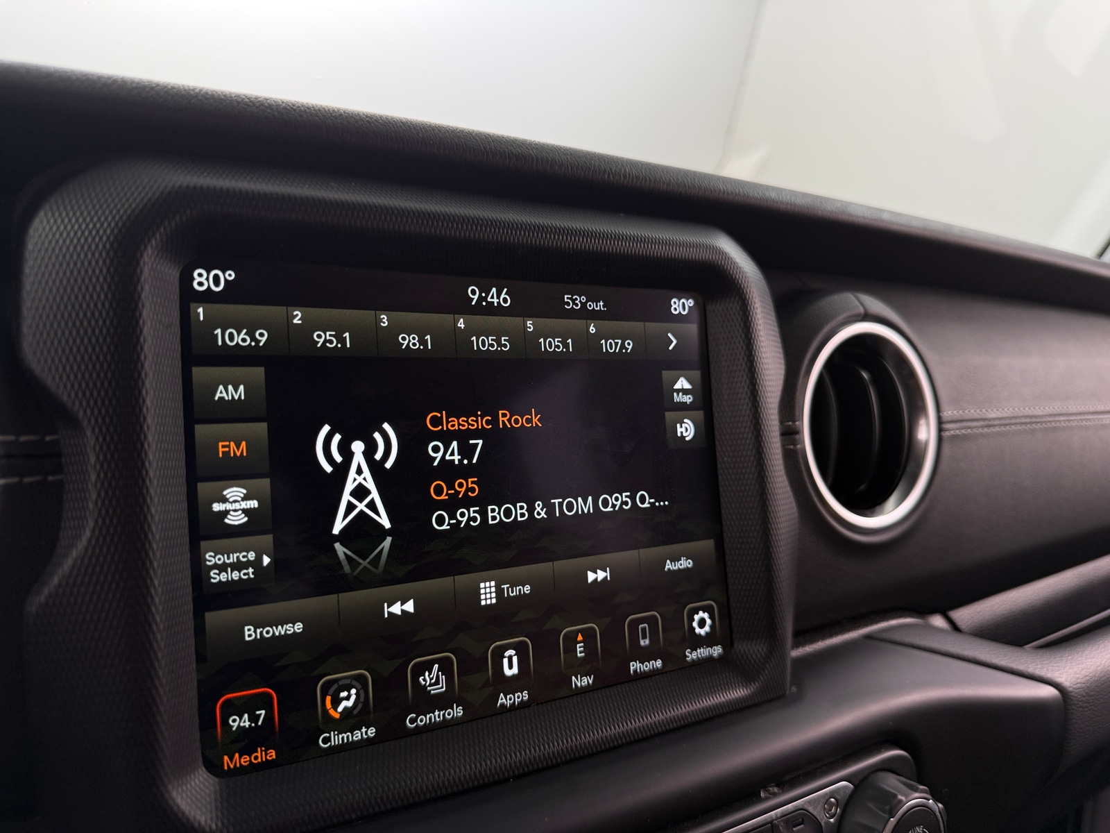 Thumbnail: 2020 Jeep Wrangler - 4