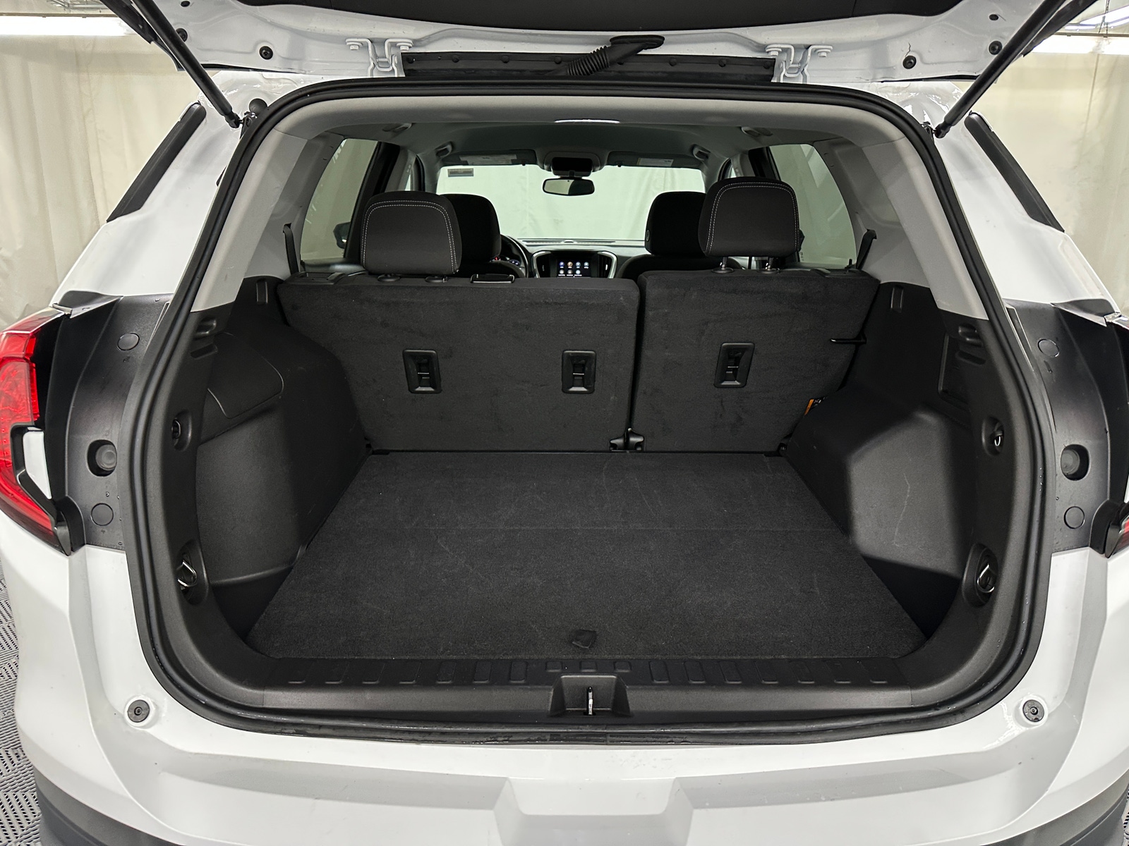 Thumbnail: 2024 GMC Terrain - 7